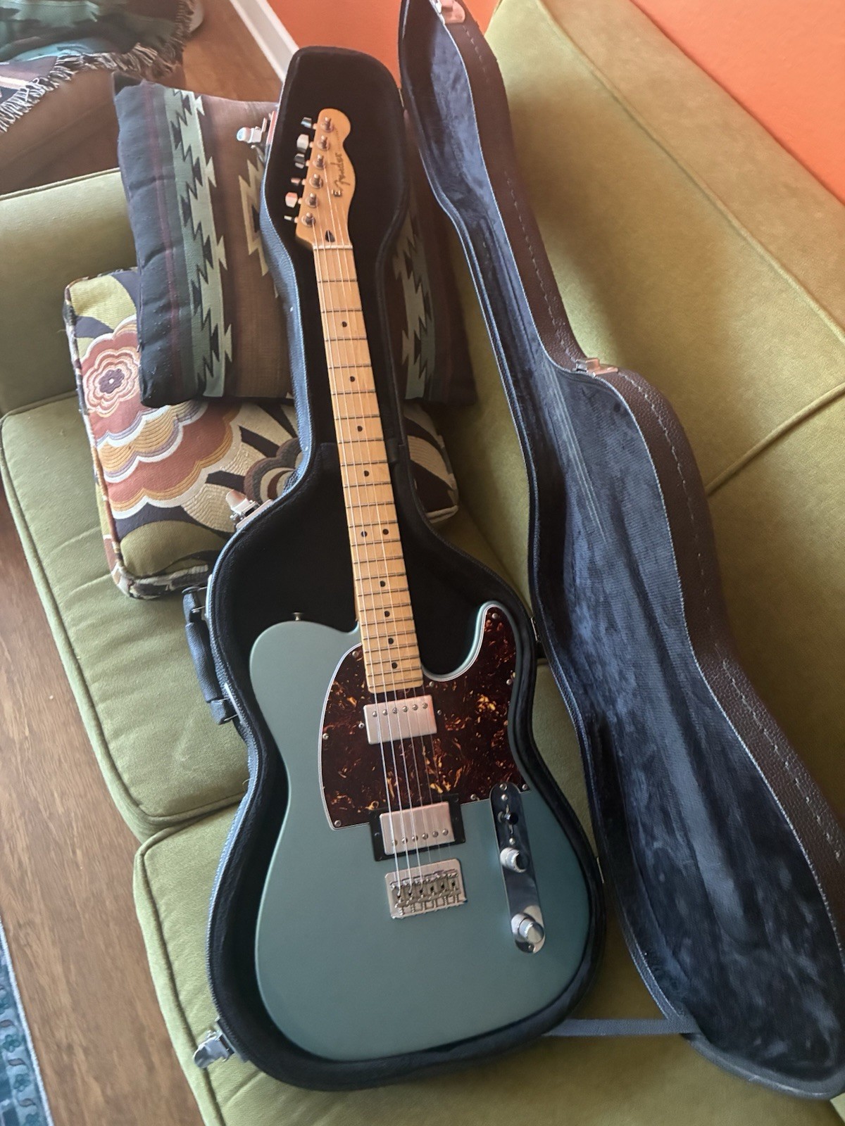 Fender Player II Telecaster w/hardshell Case