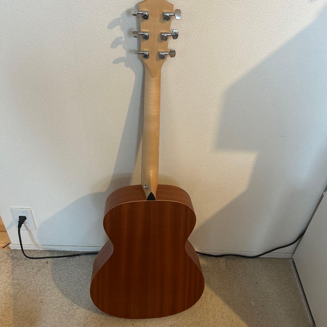 Taylor acoustic guitar academy12