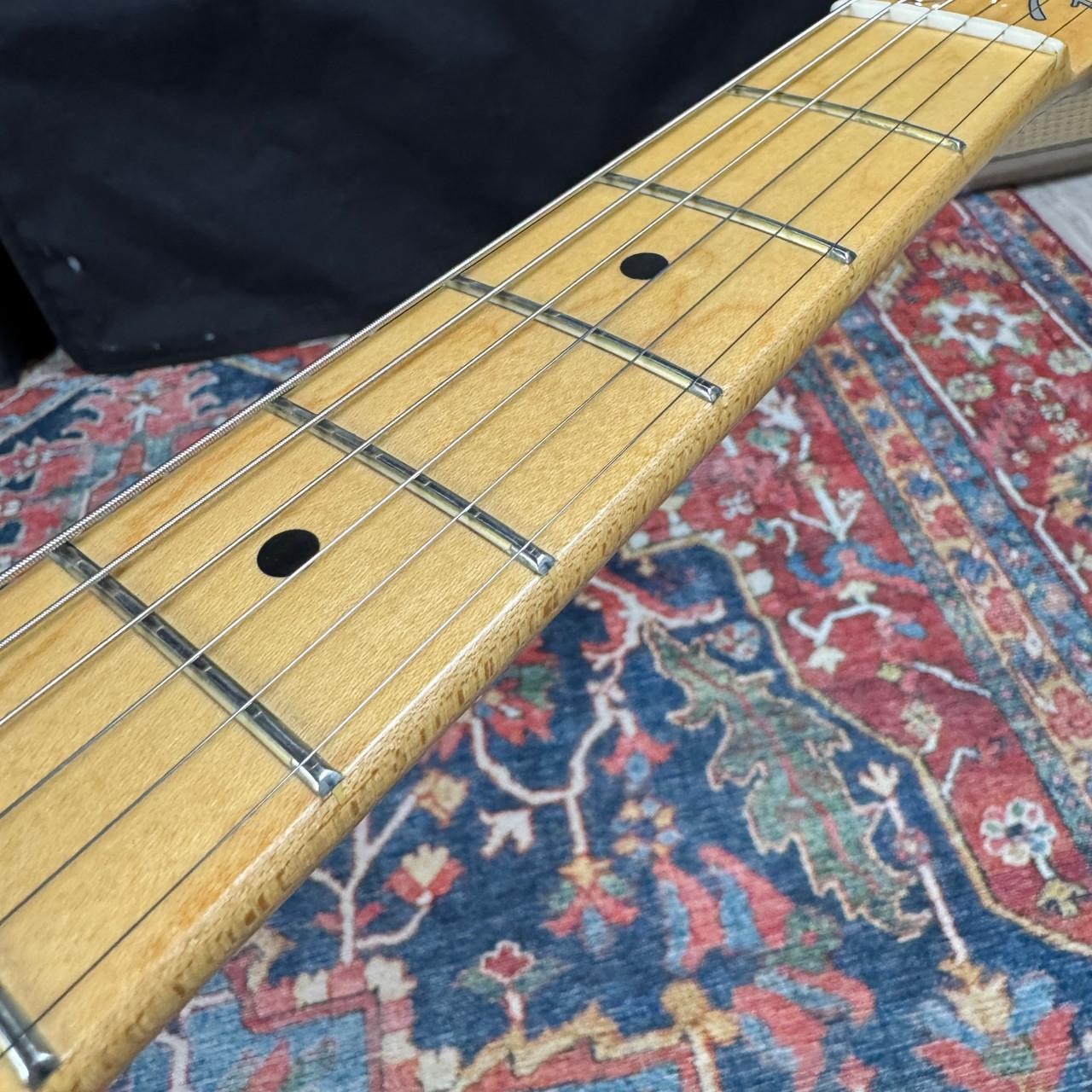 *Video* Fender Hybrid 50’s Telecaster Butterscotch Blonde Ash – 2020