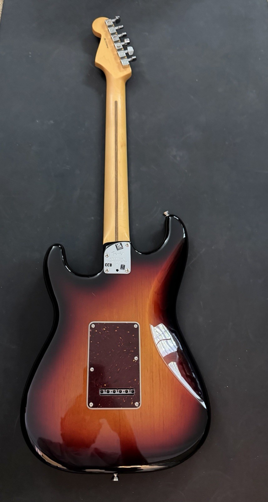 Fender Stratocaster HSS Sunburst RH 6-String Rosewood 2023 w/ Deluxe Hard Case