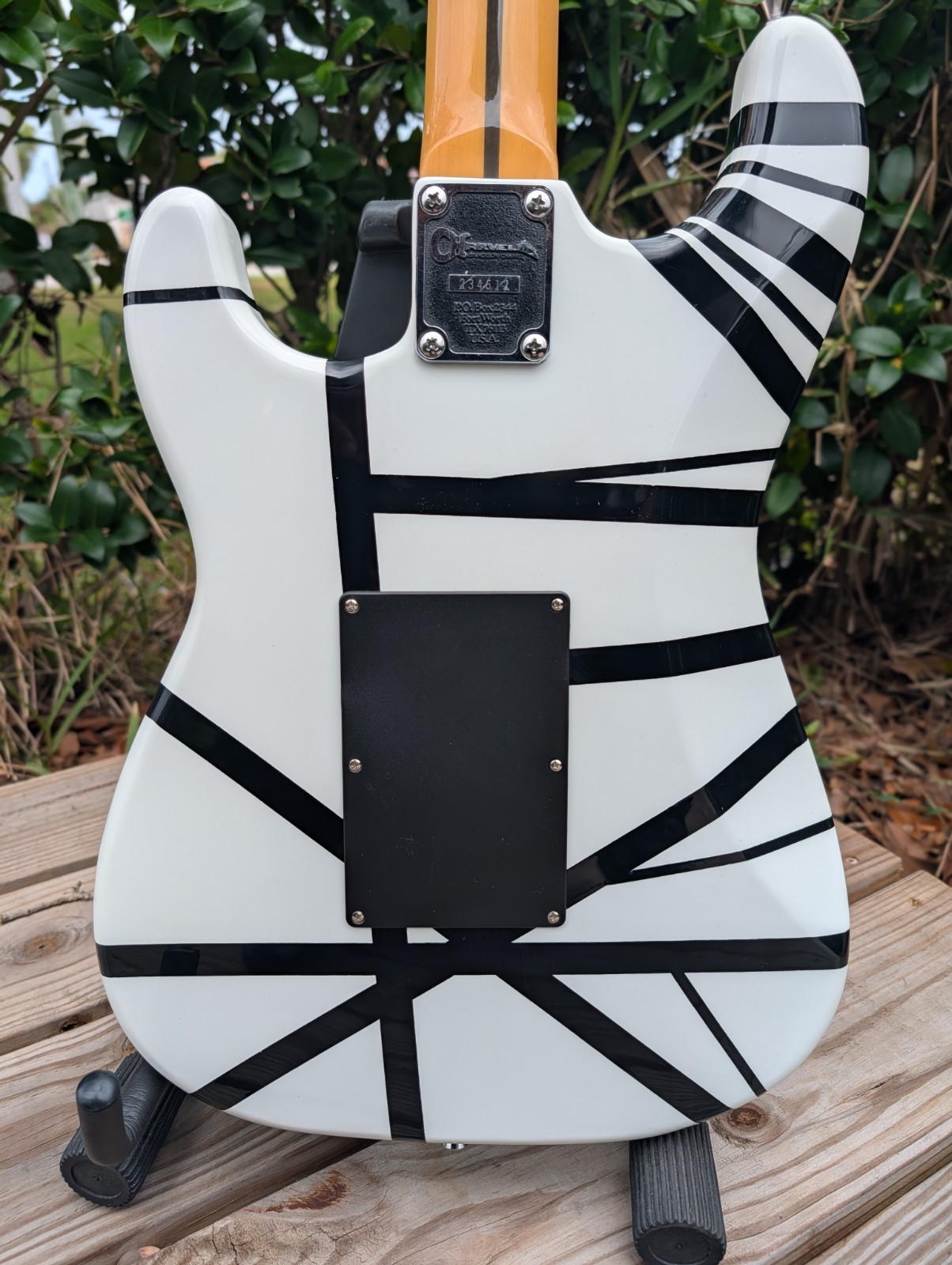 Charvel EVH Art Series w/ Soft Case (REPLICA)