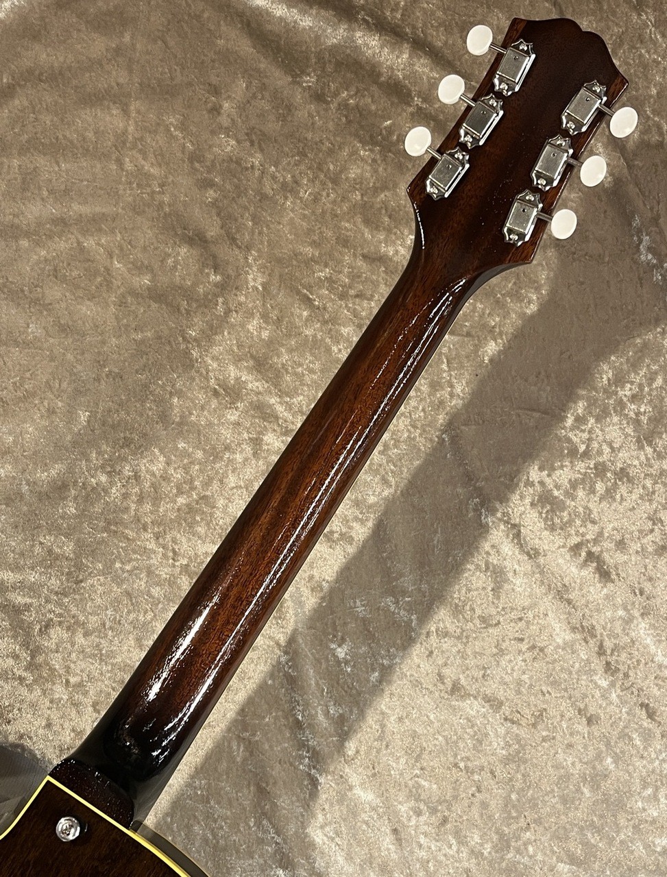 KING SNAKE NEW Curtis Tobaco Sunburst C-139 2.46kg
