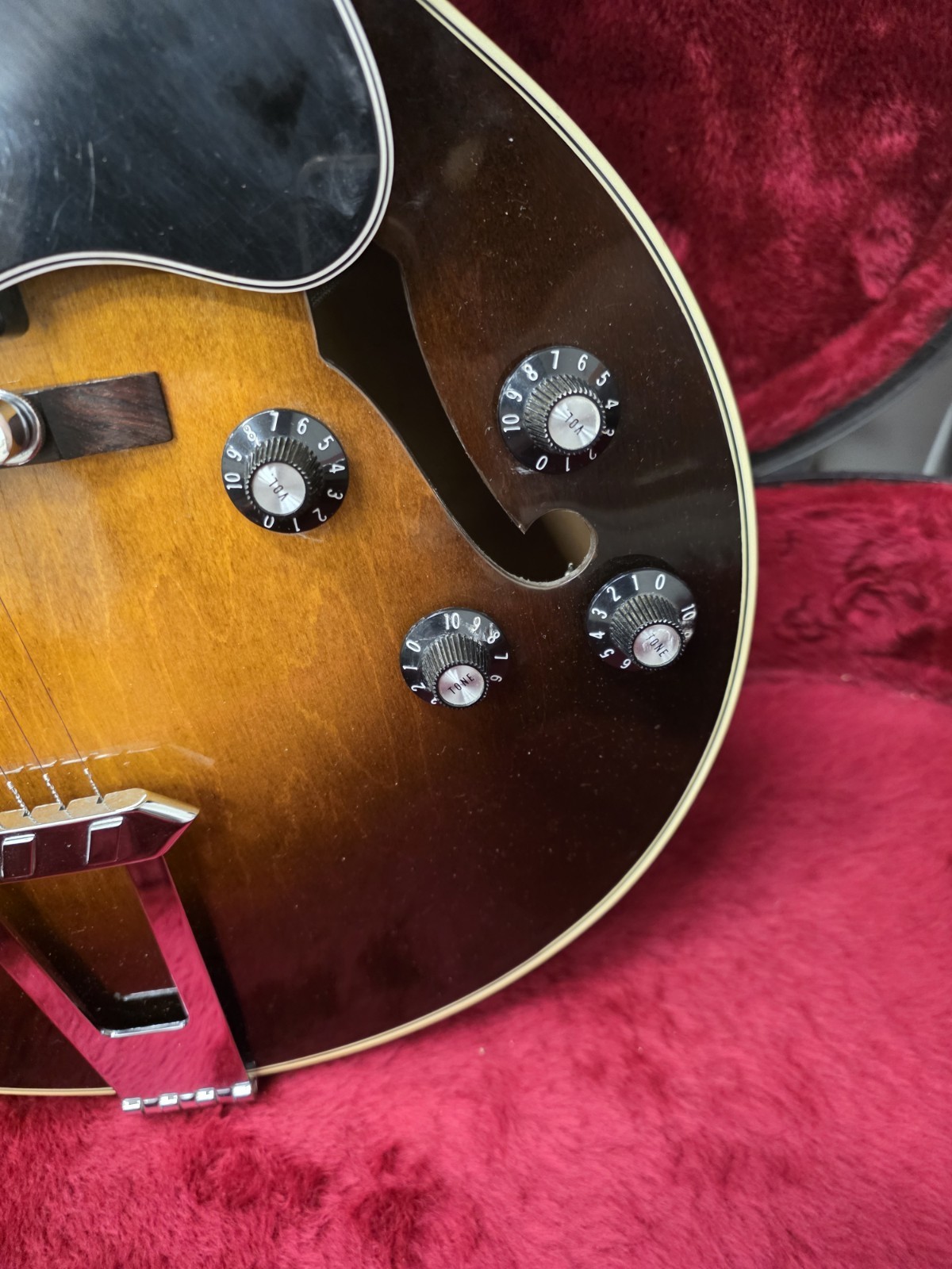 Gibson ES 175D Hollowbody Electric Guitar w Original Case 1982
