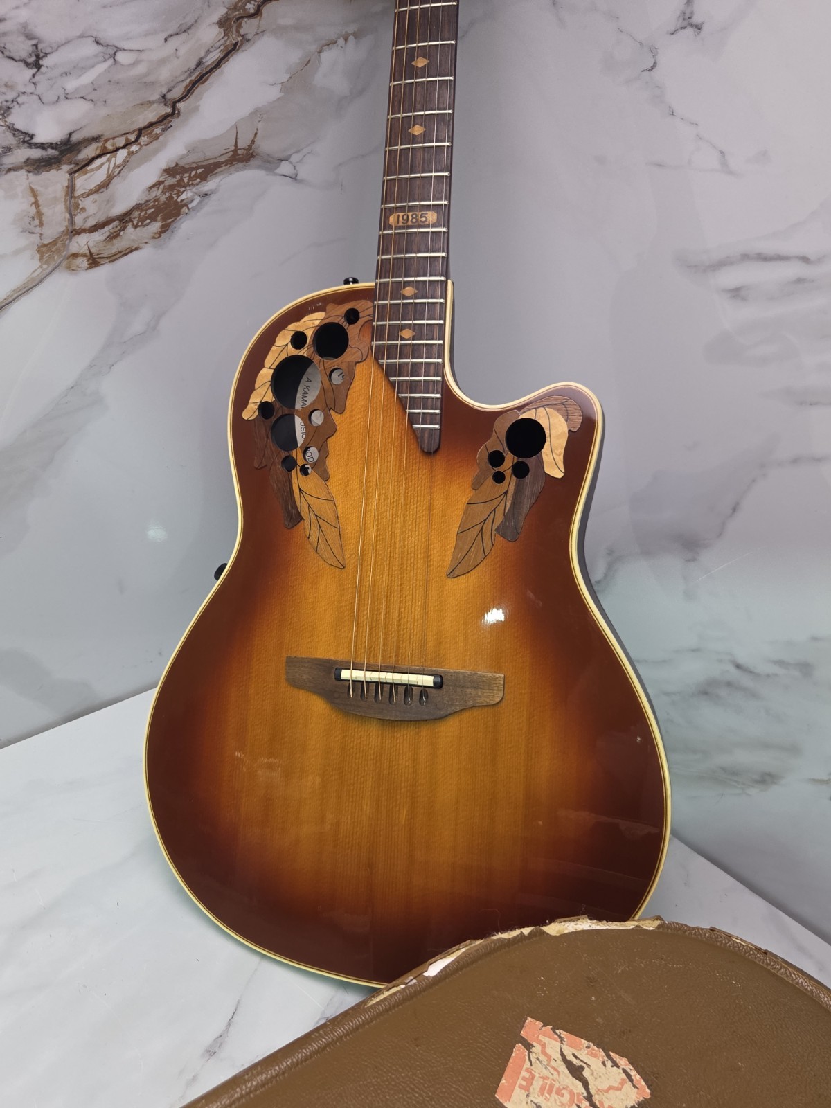 Ovation 85 Collectors Series Owned by Mick Jones FOREIGNER 1985 Sunburst Guitar
