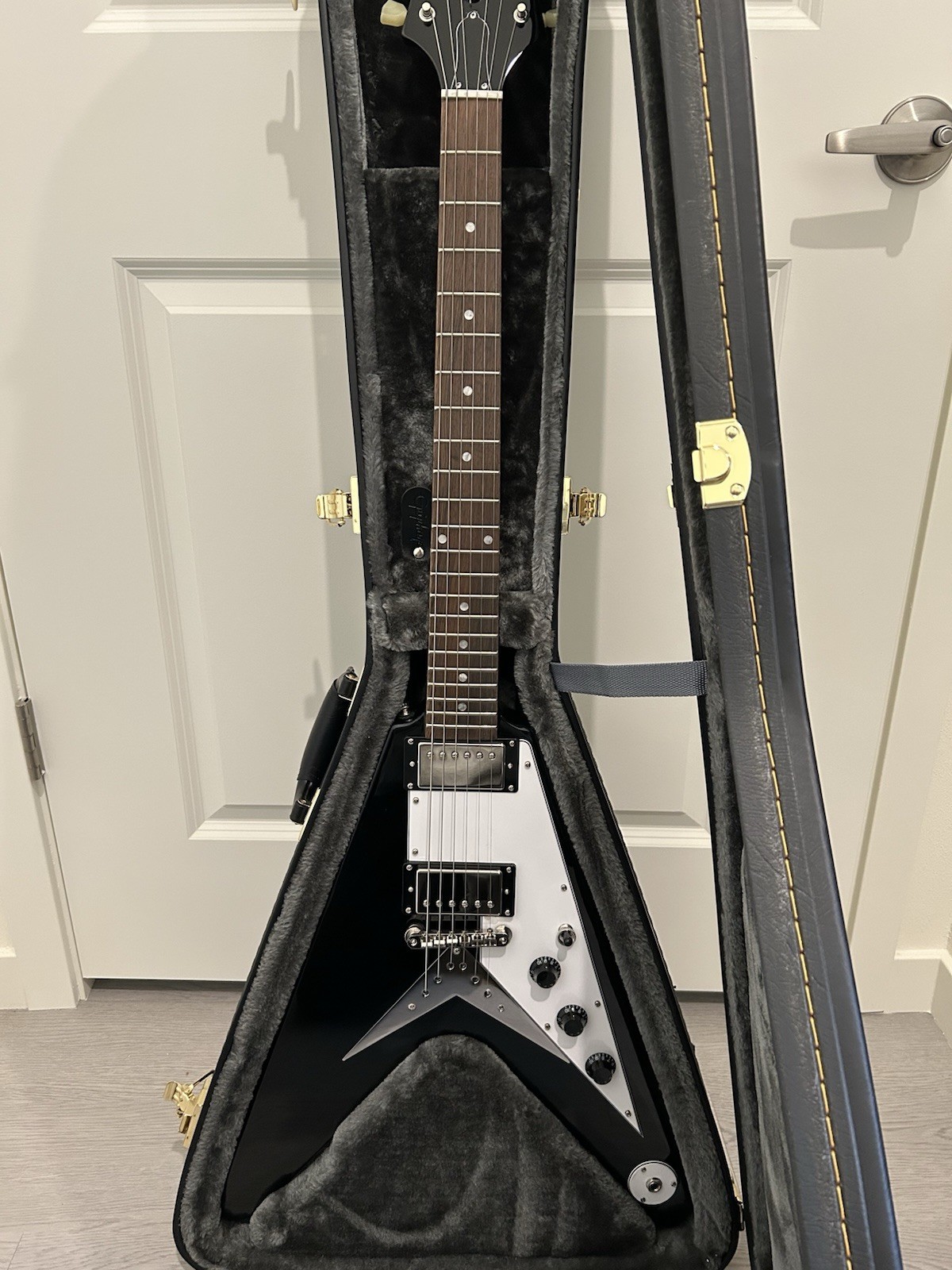 Epiphone Inspired By Gibson Flying V Ebony Electric Guitar W/Case – Open Box