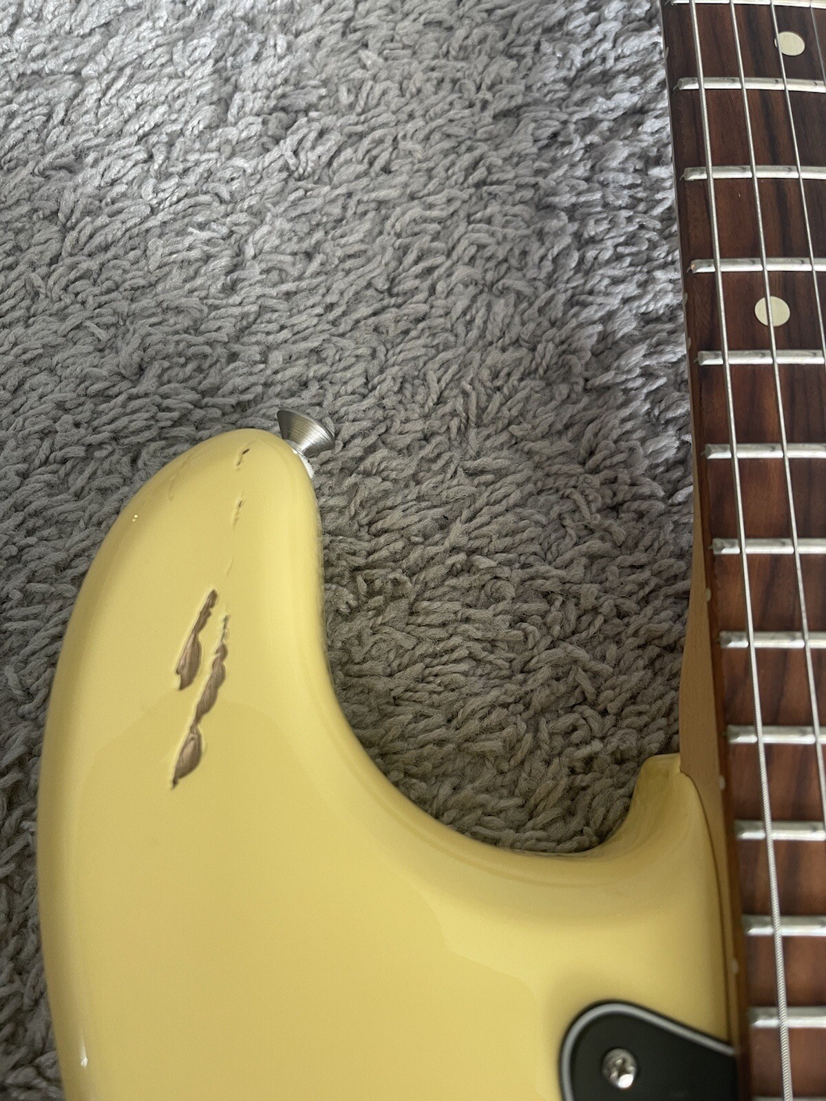 Fender Player Stratocaster HSH 2019 MIM Buttercream Pau Ferro Fretboard Guitar
