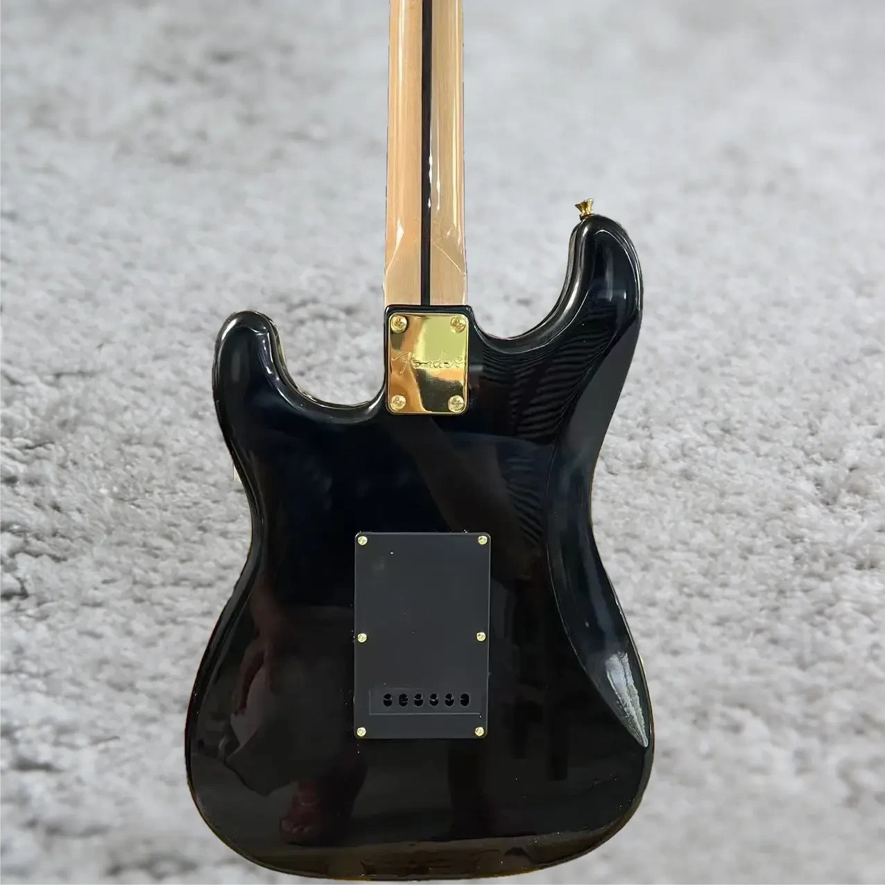 ST Electric Guitar Black Color Mahogany Body Golden Hardware Rosewood Fretboard