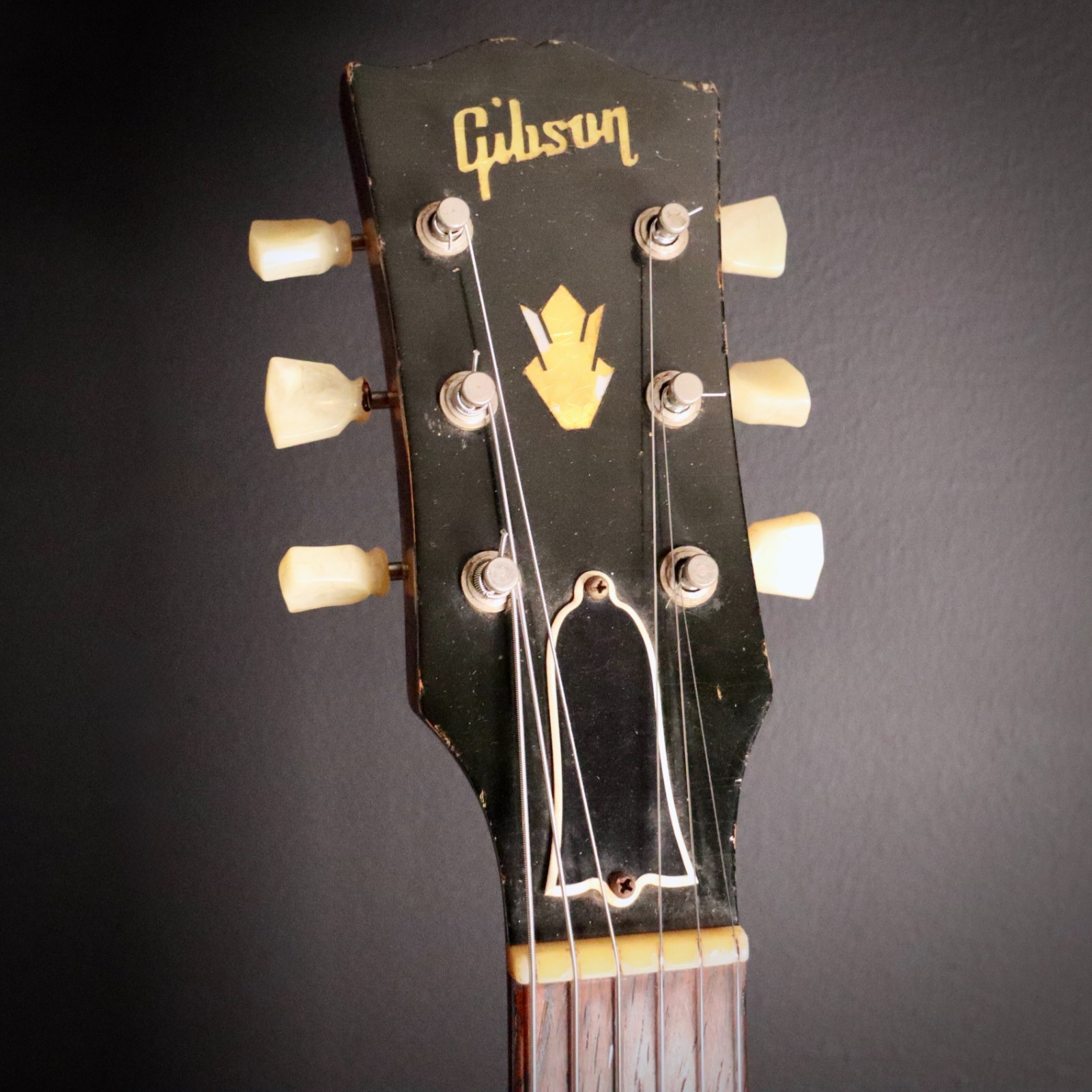 1958 Gibson ES-335 – First Year – Thin Top – Super Clean