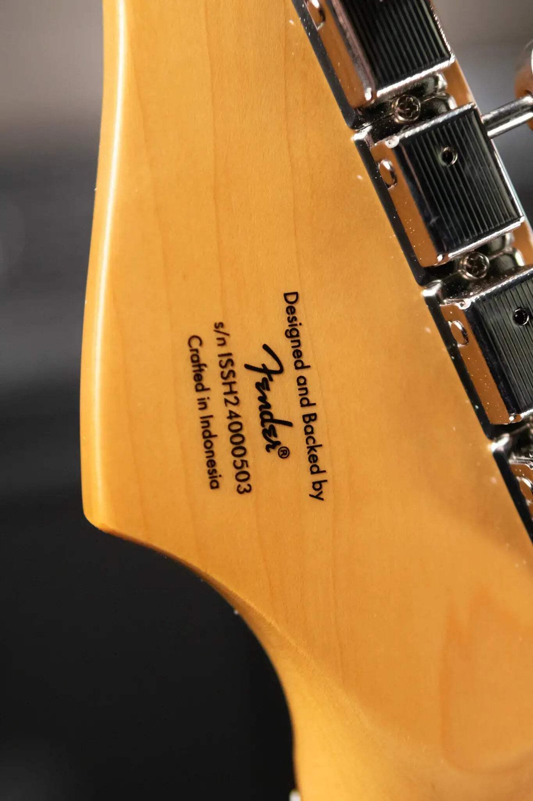 Squier Classic Vibe ’60s Stratocaster Electric Guitar – 3-Color Sunburst