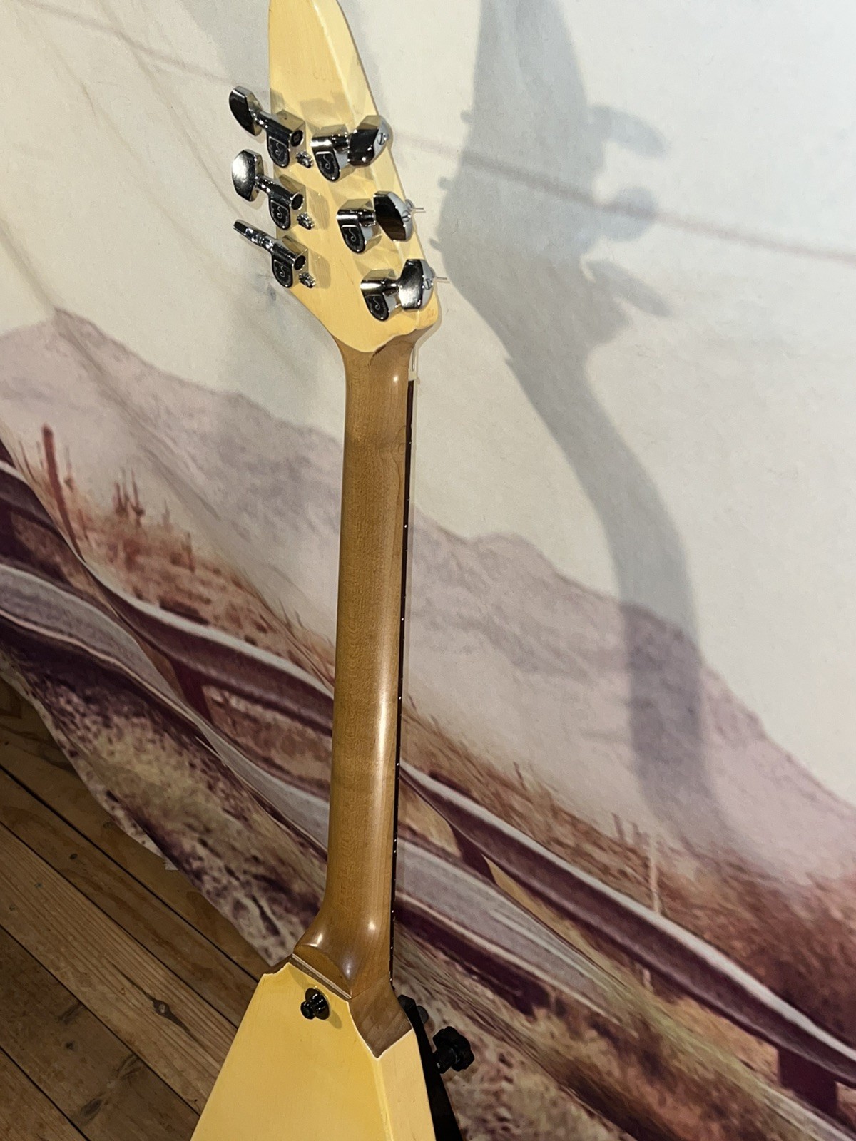 1984 Gibson Flying V Guitar designer with Hard Case