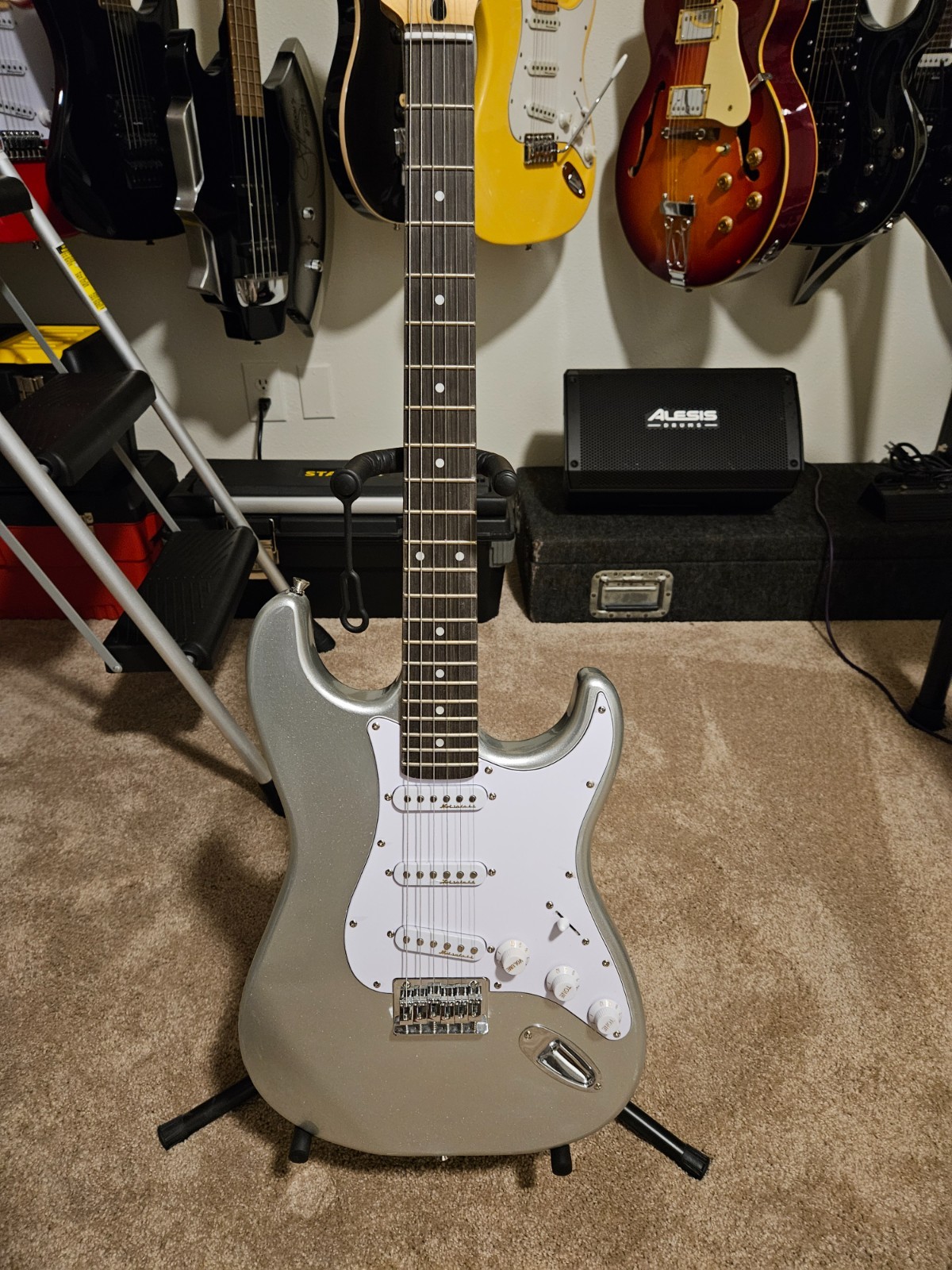 ST Stratocaster STYLE Hardtail Guitar – CHENDER New! Awesome! USA Seller!