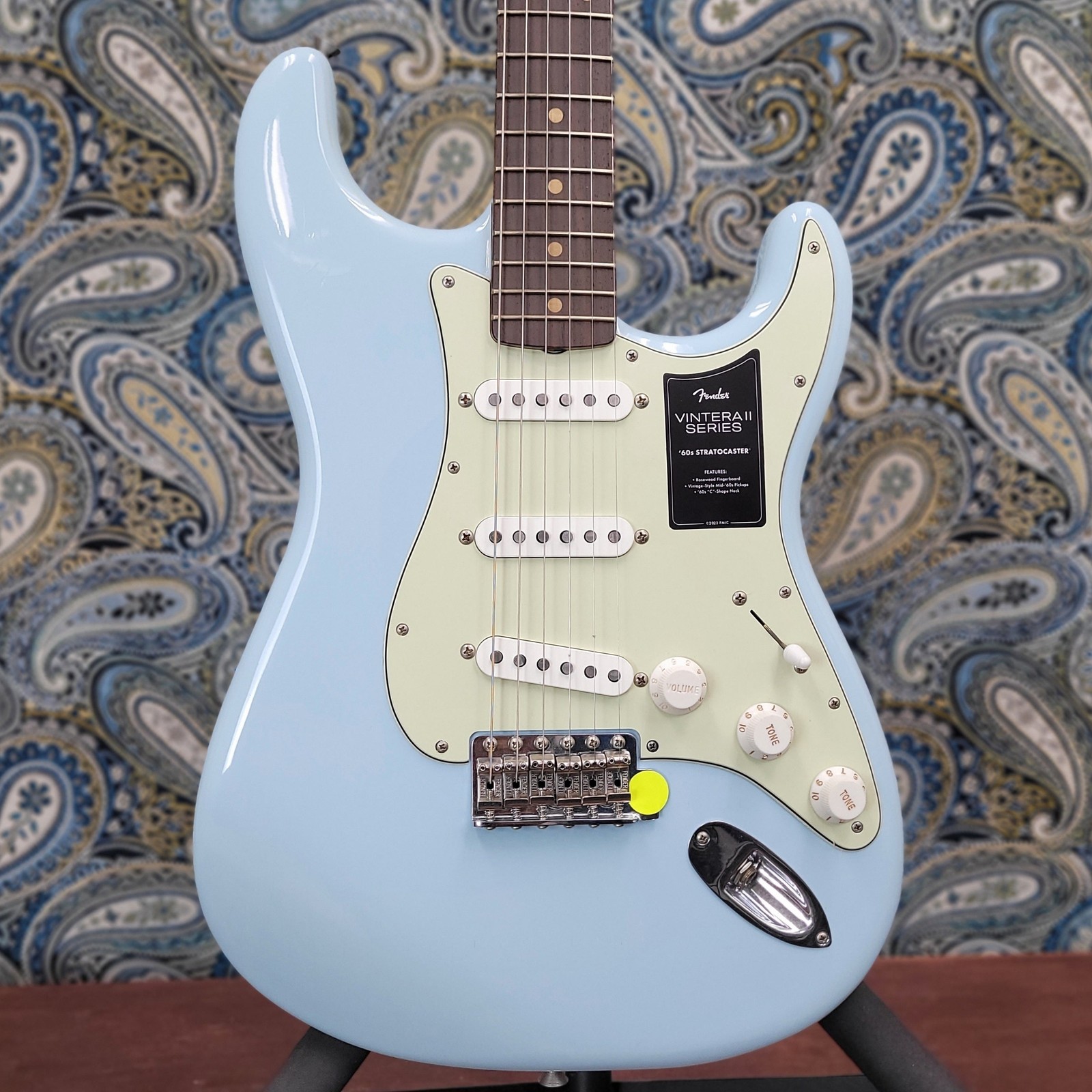 Fender Vintera II Road Worn ’60s Stratocaster Sonic Blue