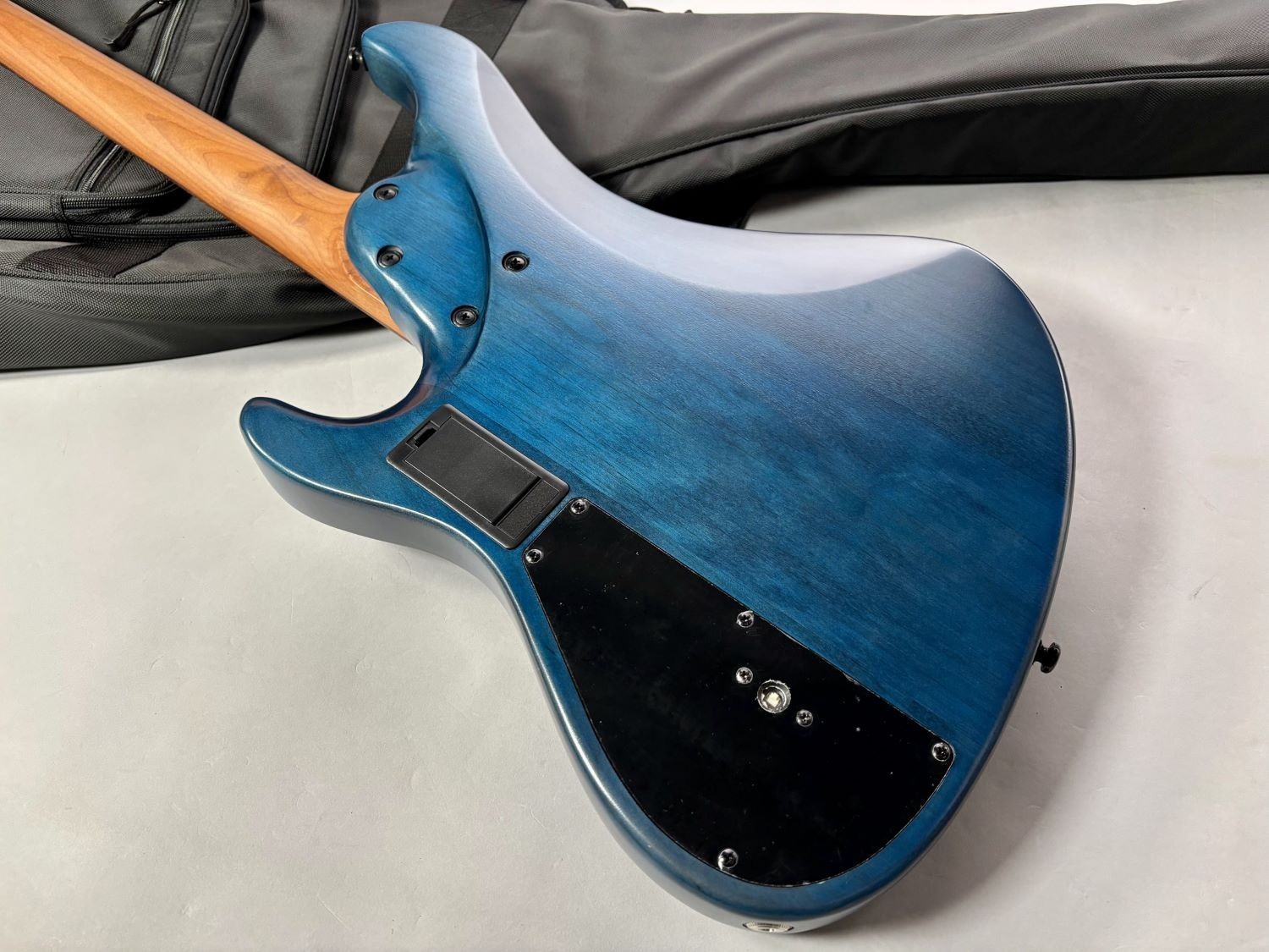 Ibanez / MDM1600-CTL (Cosmic Blue Starburst Low Gloss) Electric Bass