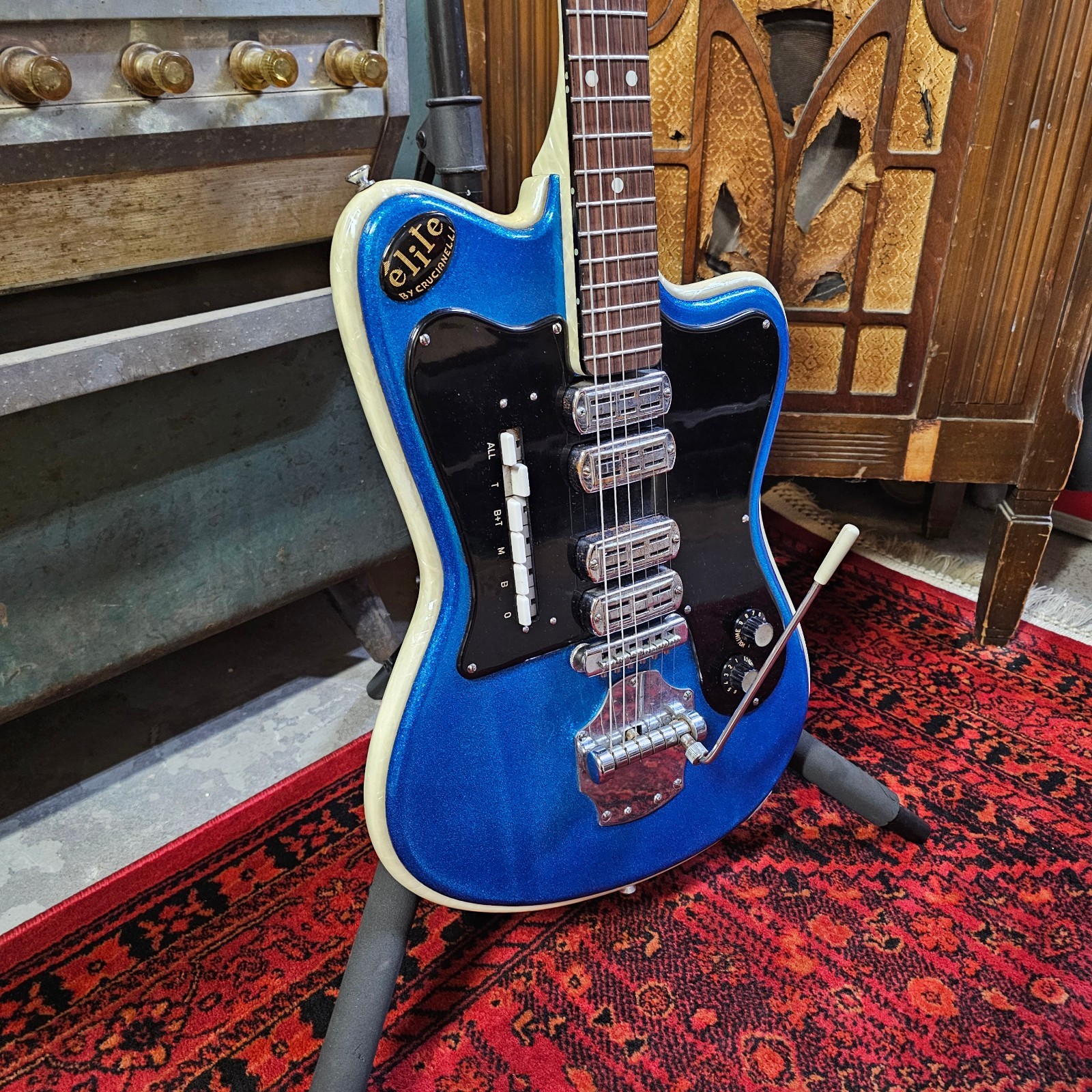 1963 Crucianelli Elite Model 40-V Blue Sparkle