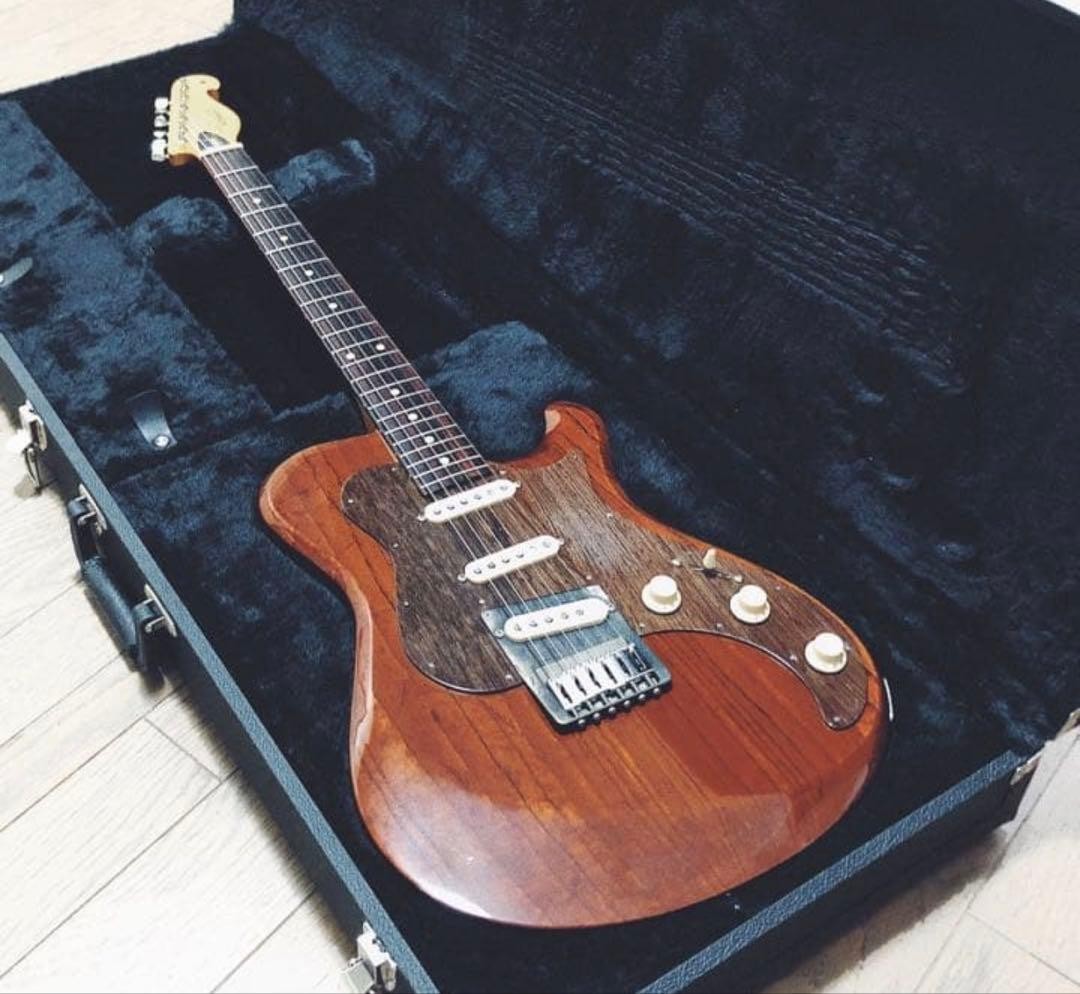 Knaggs Guitars Choptank Walnut No.MG2210