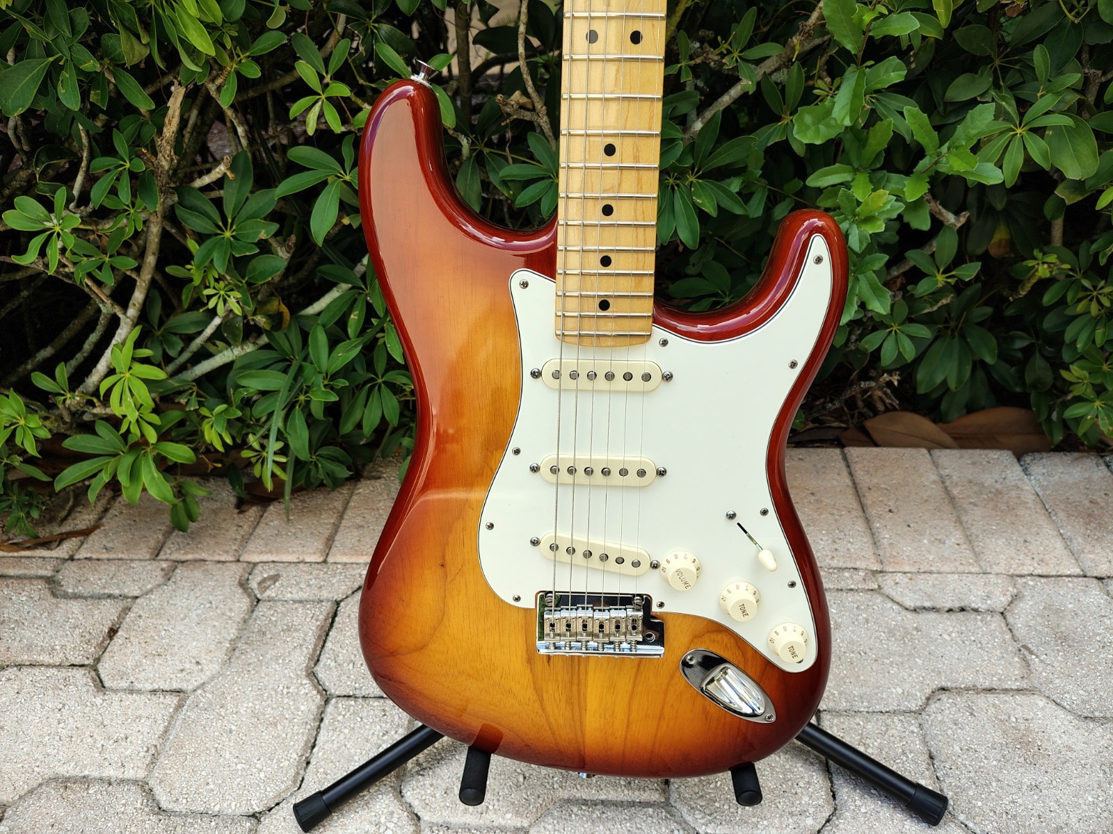 2012 Fender American Standard Stratocaster Sienna Sunburst *UNPLAYED*