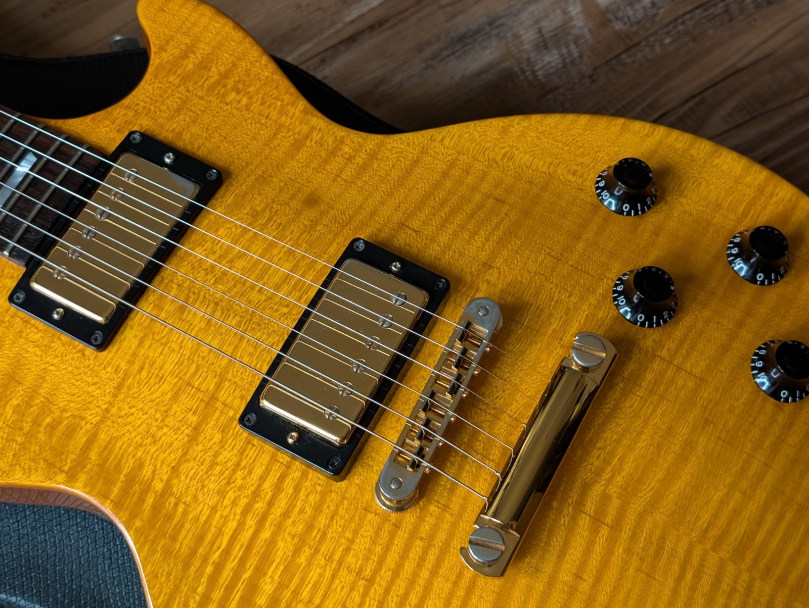 Gibson Les Paul Studio Plus 2003 Trans Amber Flame Top Very Clean W/OHSC