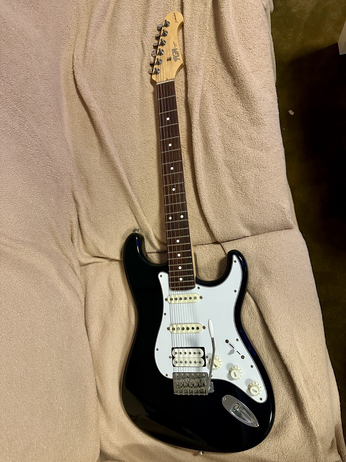 Fujigen FGN JST-5R J-Standard in Black (MIJ)