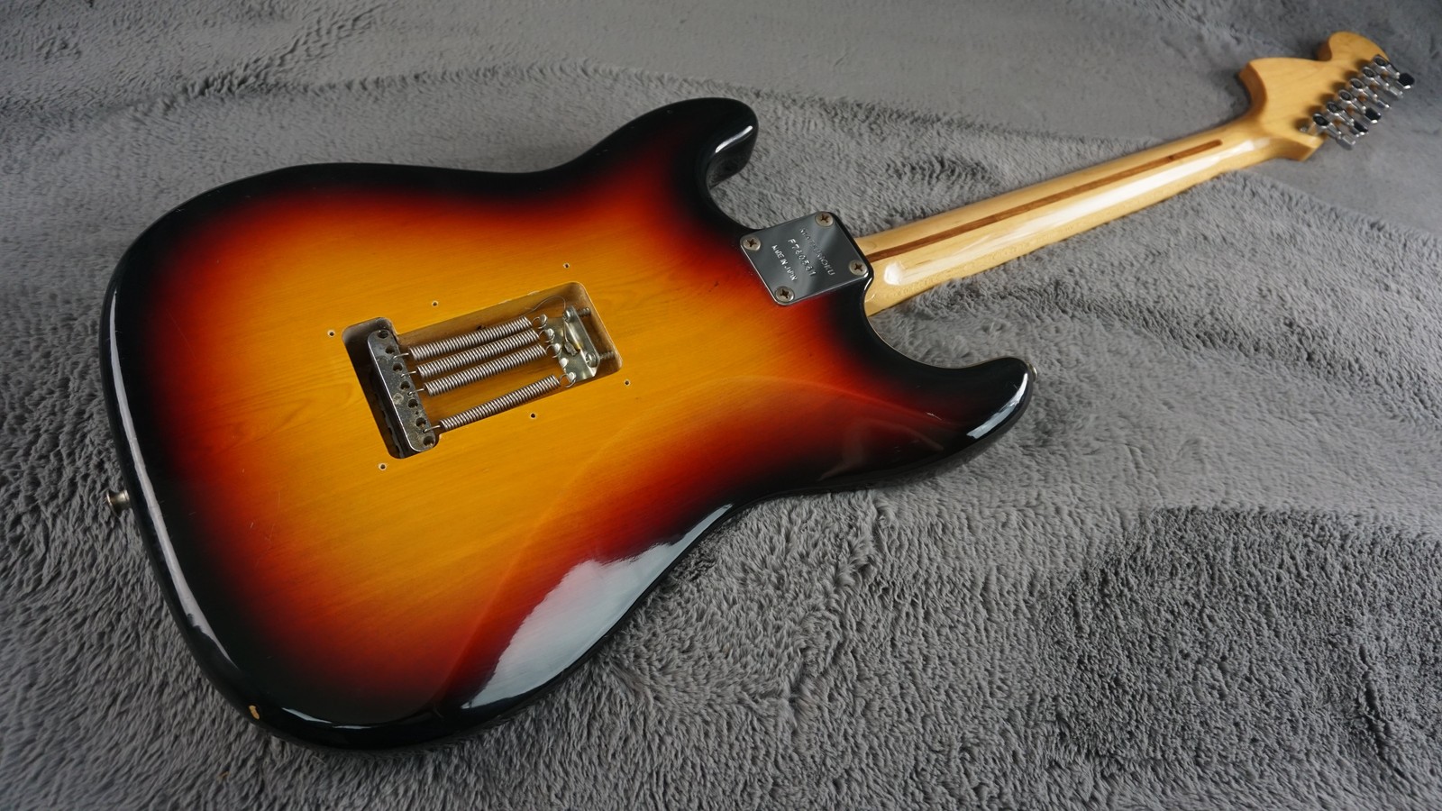 Aria Pro II Stagecaster – Sunburst 1970s Japan w/ Hard Case