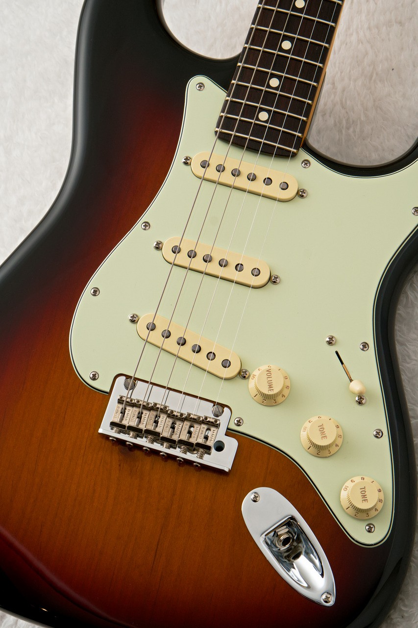 Fender AMERICAN PROFESSIONAL STRATOCASTER Mod. 3TSB 3.83kg #GGge6