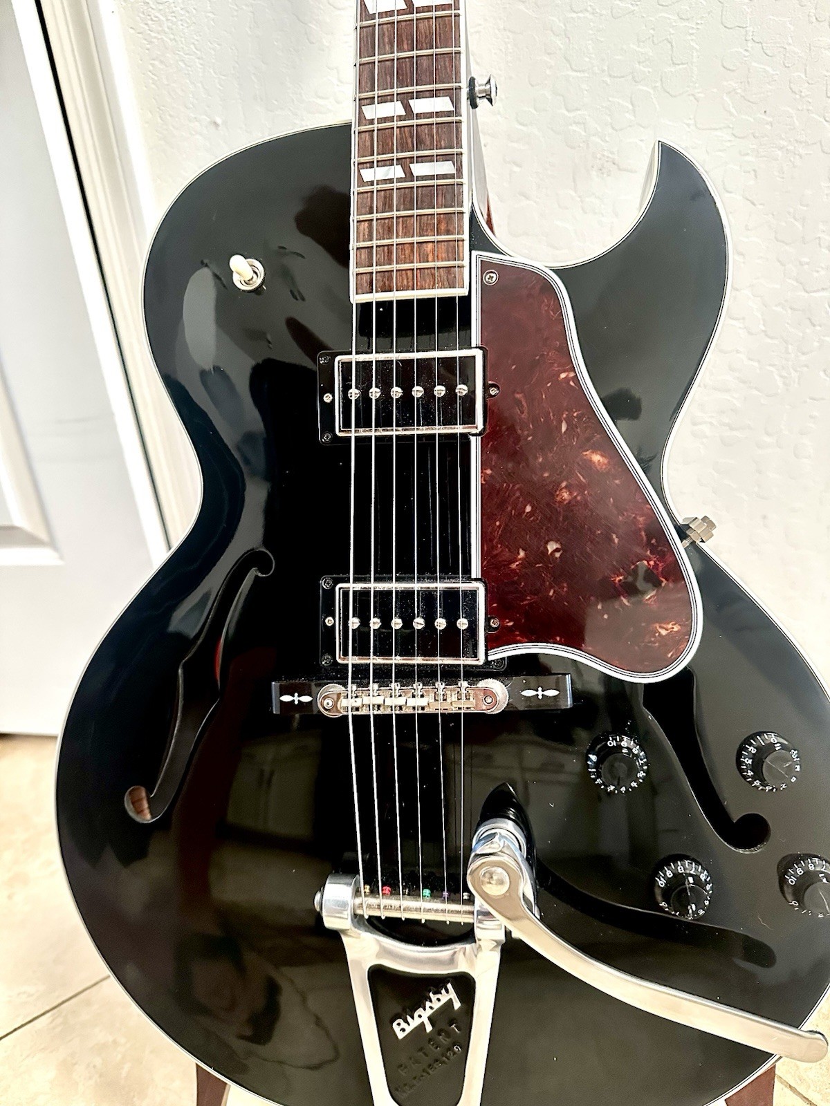 2013 Gibson ES-175 Archtop Hollowbody Electric Guitar Black Ebony + OHSC