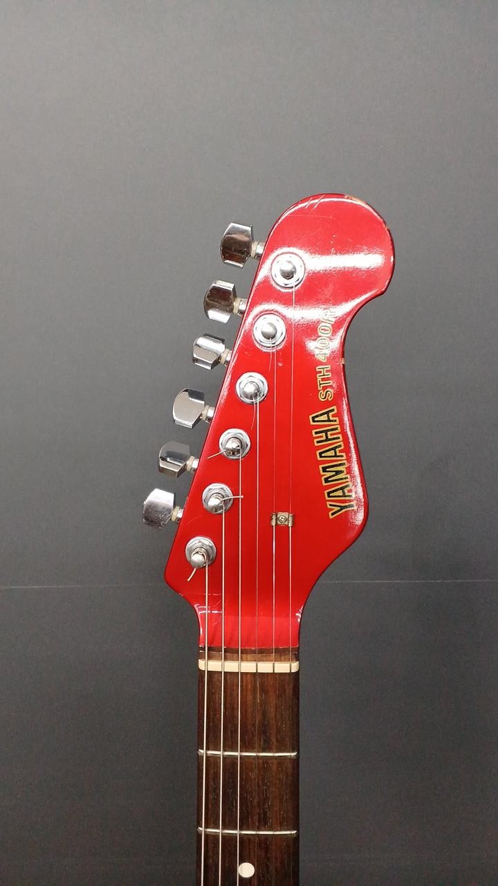 YAMAHA Electric Guitar STH400R USED