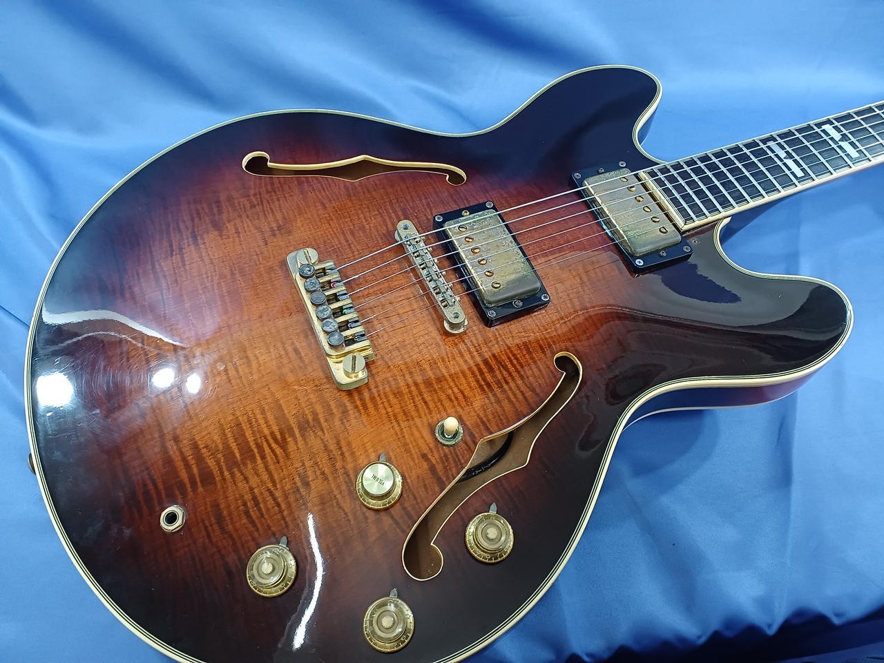 [Epiphone] Sheraton Sunburst Made in Japan 1983 Semi Hollow Electric Guitar MOD