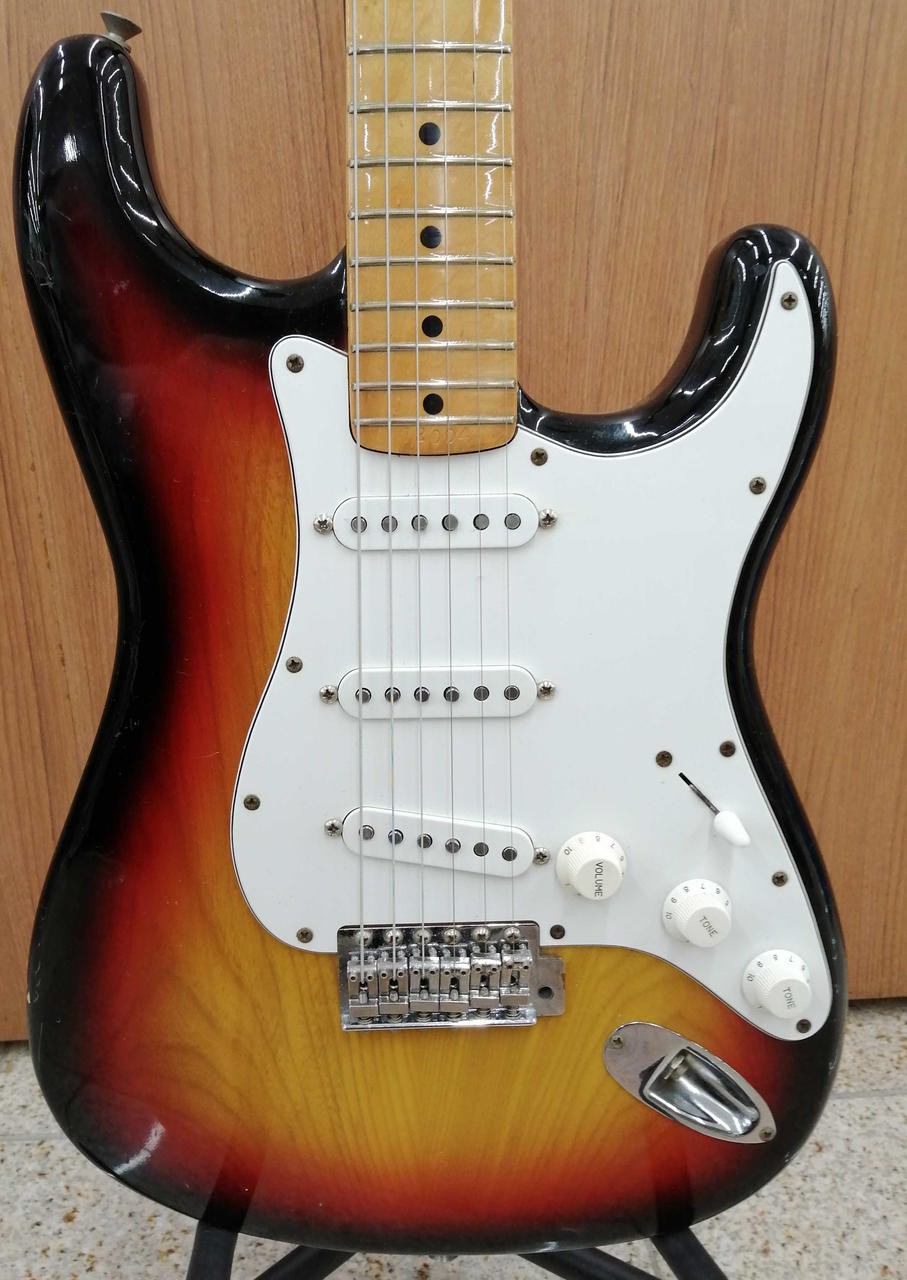 FERNANDES BURNY CUSTOM Electric Guitar-02