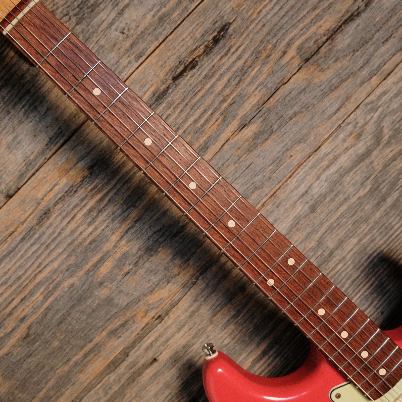 Used Fender 2006 Custom Shop 1960 Stratocaster Relic – Fiesta Red w/OHSC