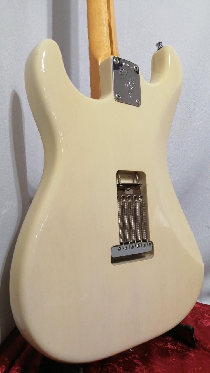 FENDER USA ERIC JOHNSON STRATOCASTER 2CS Electric Guitar