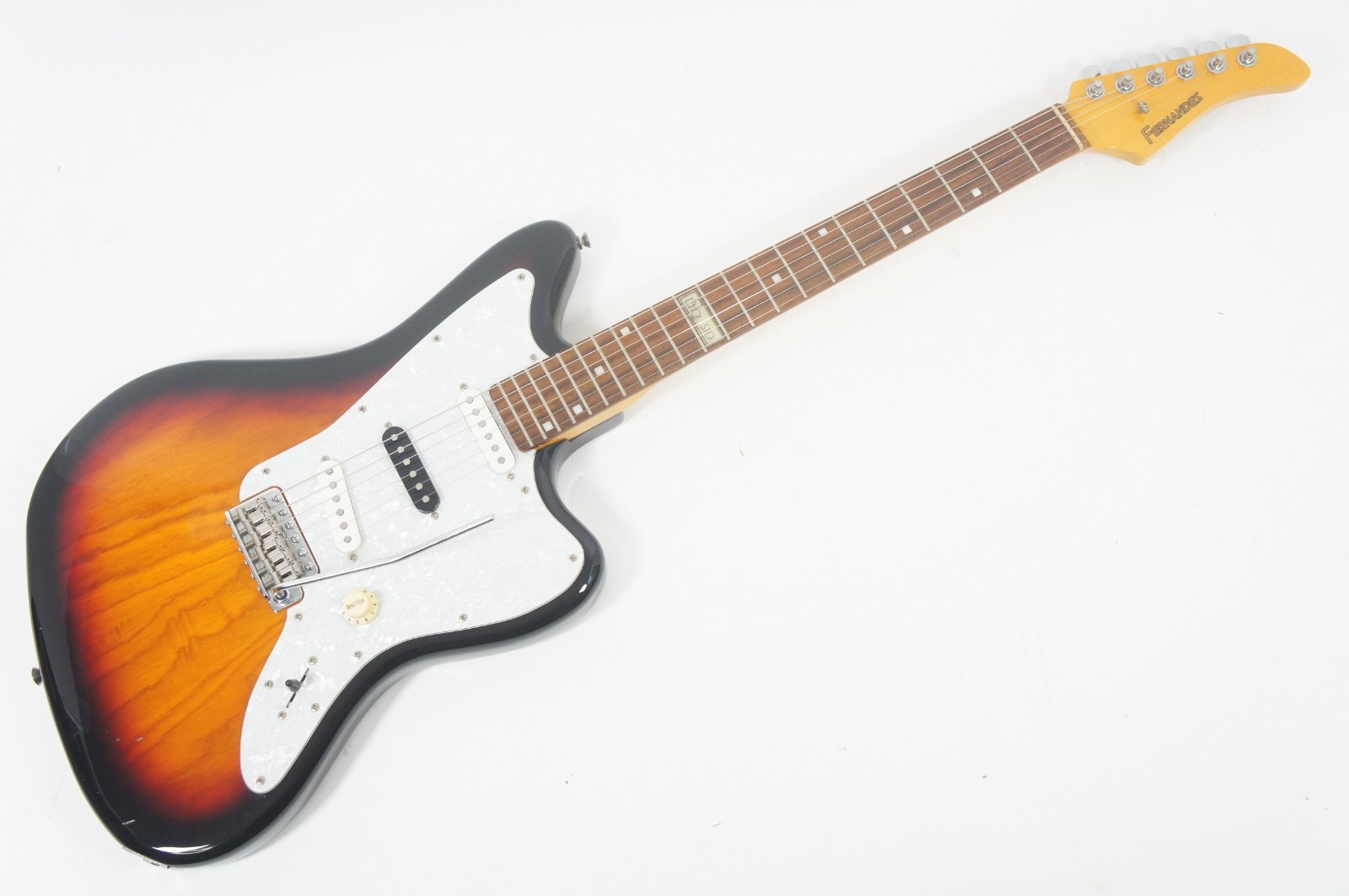 Fernandes DECADE-85 SID 3SB/R Sunburast 3-Single Jaguar Style Stratocaster