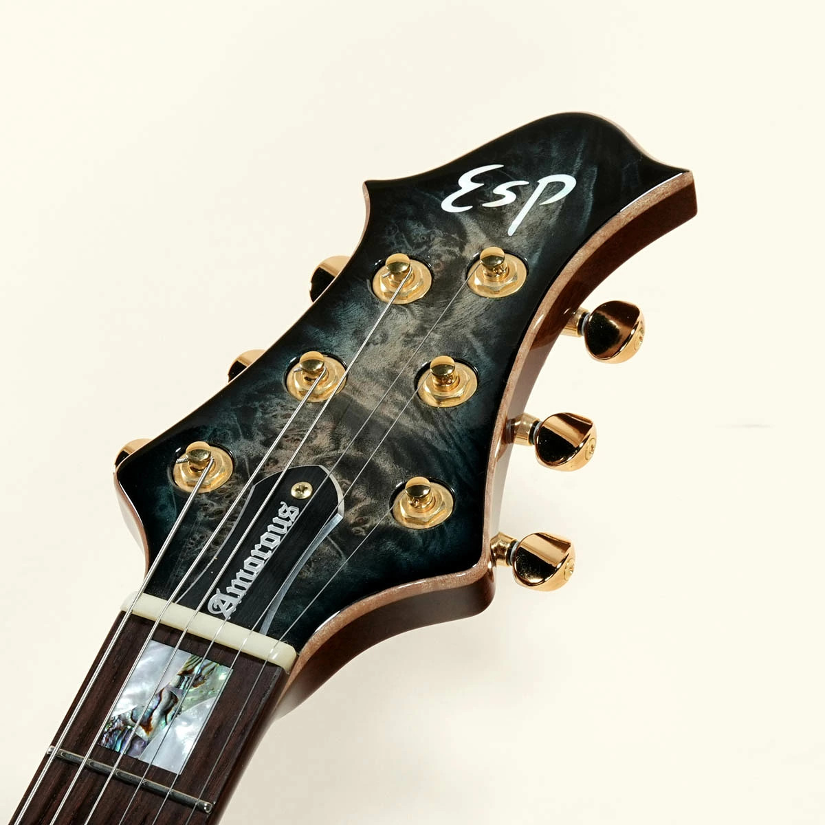 Esp / Mystique-Ctm Burled Maple Reptile Blue Burst