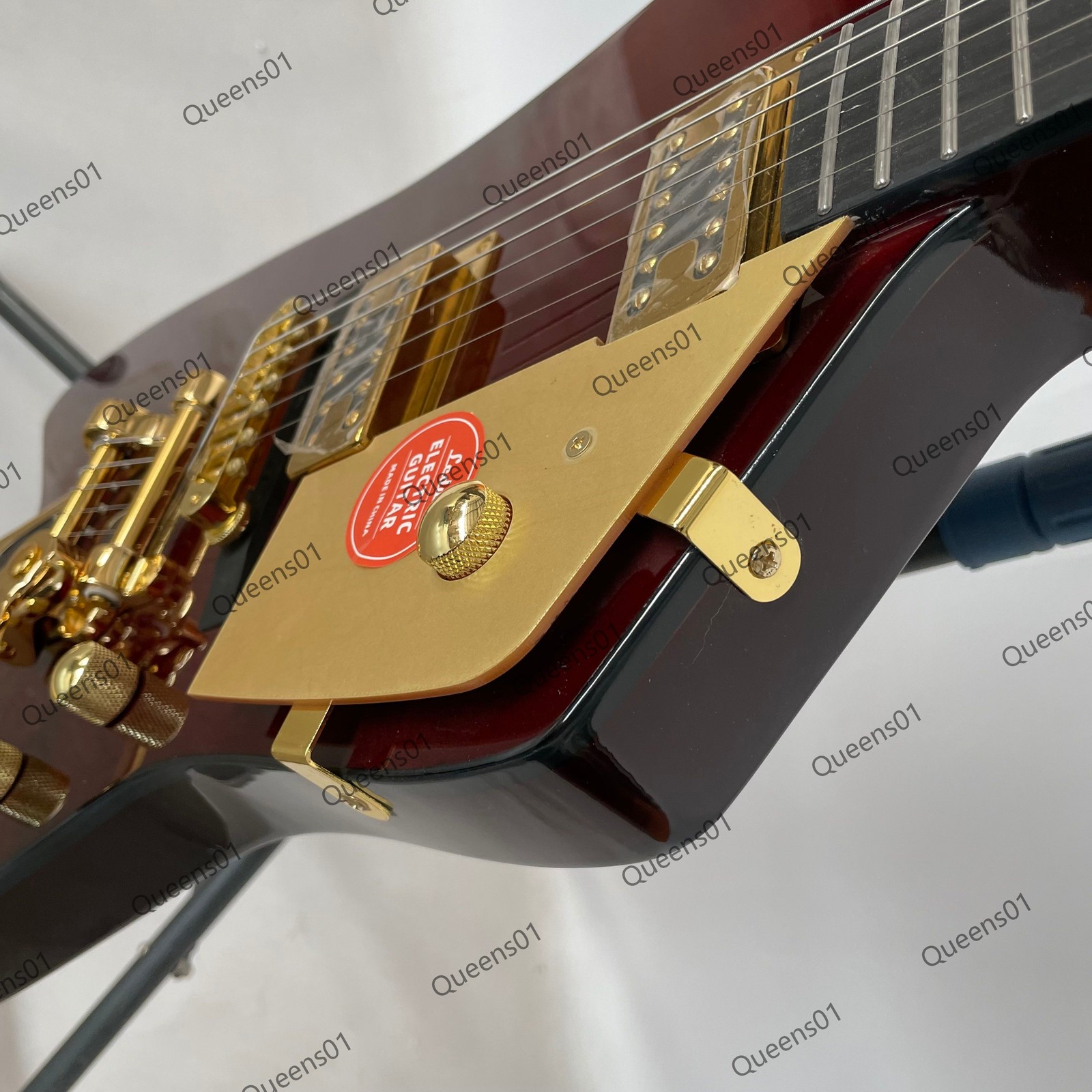 Billy Bo Thunderbird Electric Guitar Solid Body Tremolo Bridge Wine Red Factory