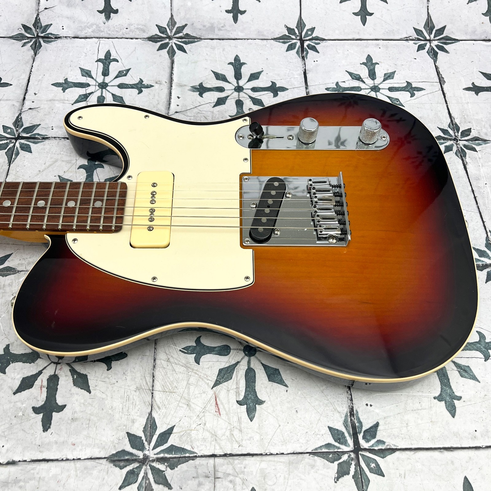 Fender American Ultra Telecaster with Maple Fretboard • Lollar Pickups #13484