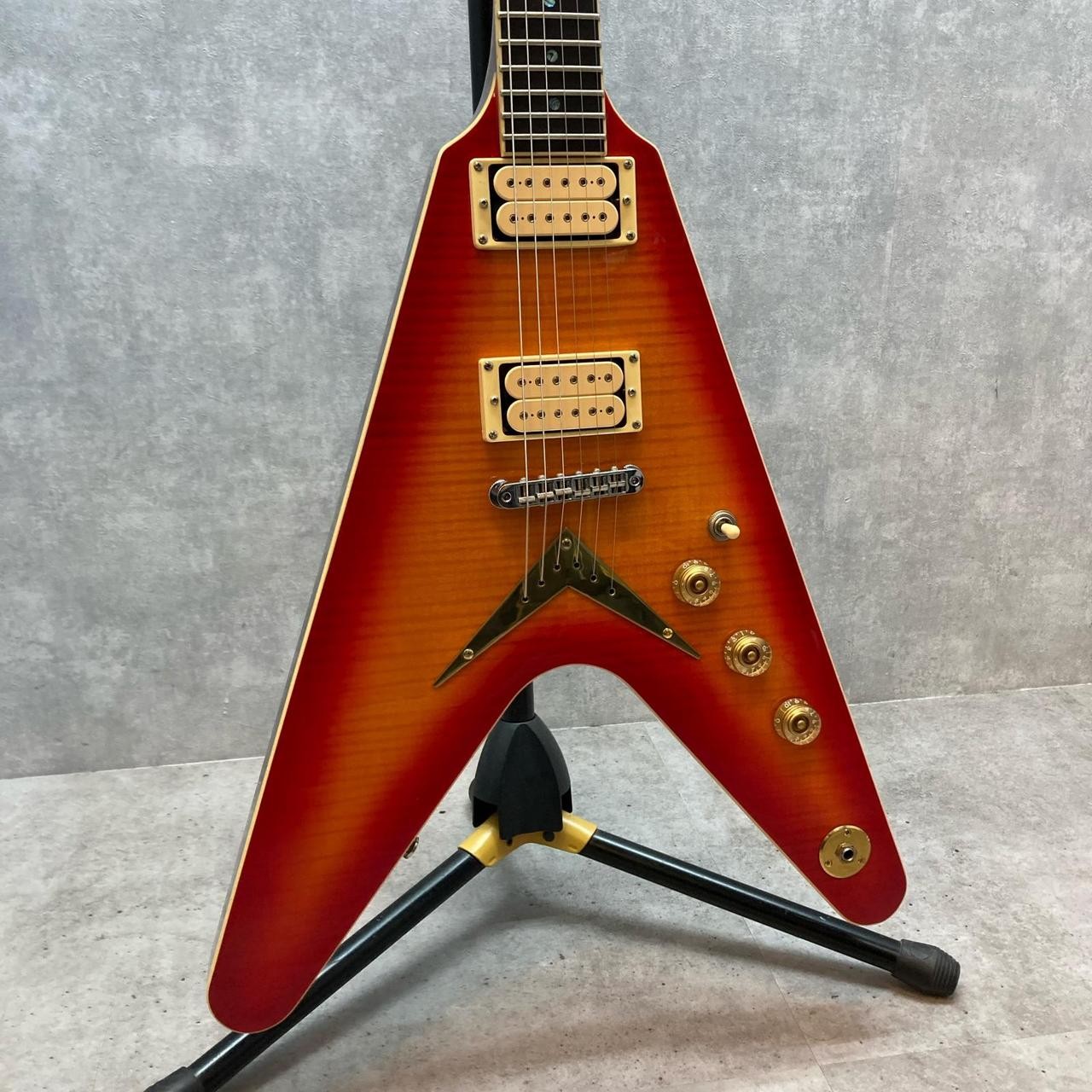DEAN V 35th Anniversary TCS Mie Main Store