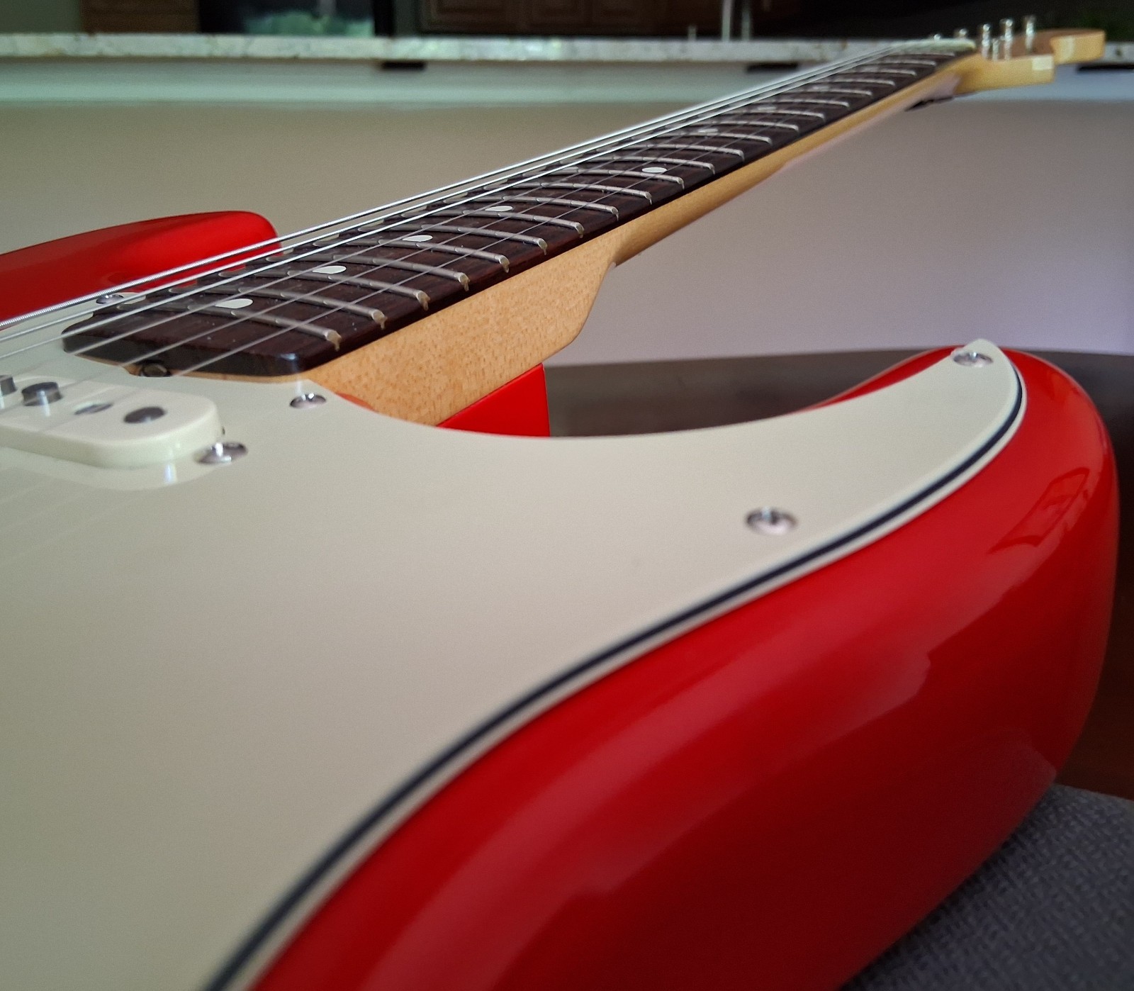 2006 Mark Knopfler Fender Stratocaster – Artist Sig. Series – Hot Rod Red – USED
