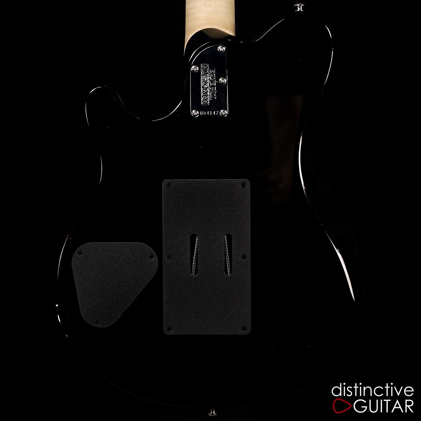 ERNIE BALL MUSIC MAN AXIS 30TH ANNIVERSARY – TRANSLUCENT RED QUILT