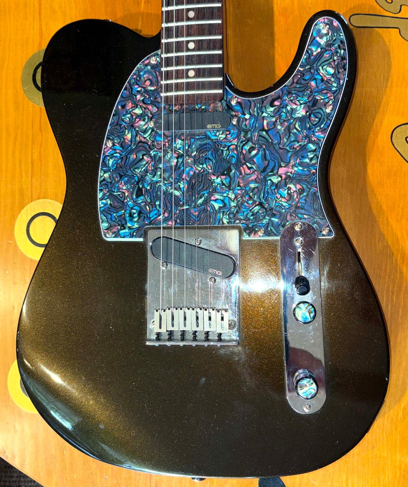 Fender American Telecaster Ultra II Texas Tea EMG’s Custom ProSetup Hard Case.