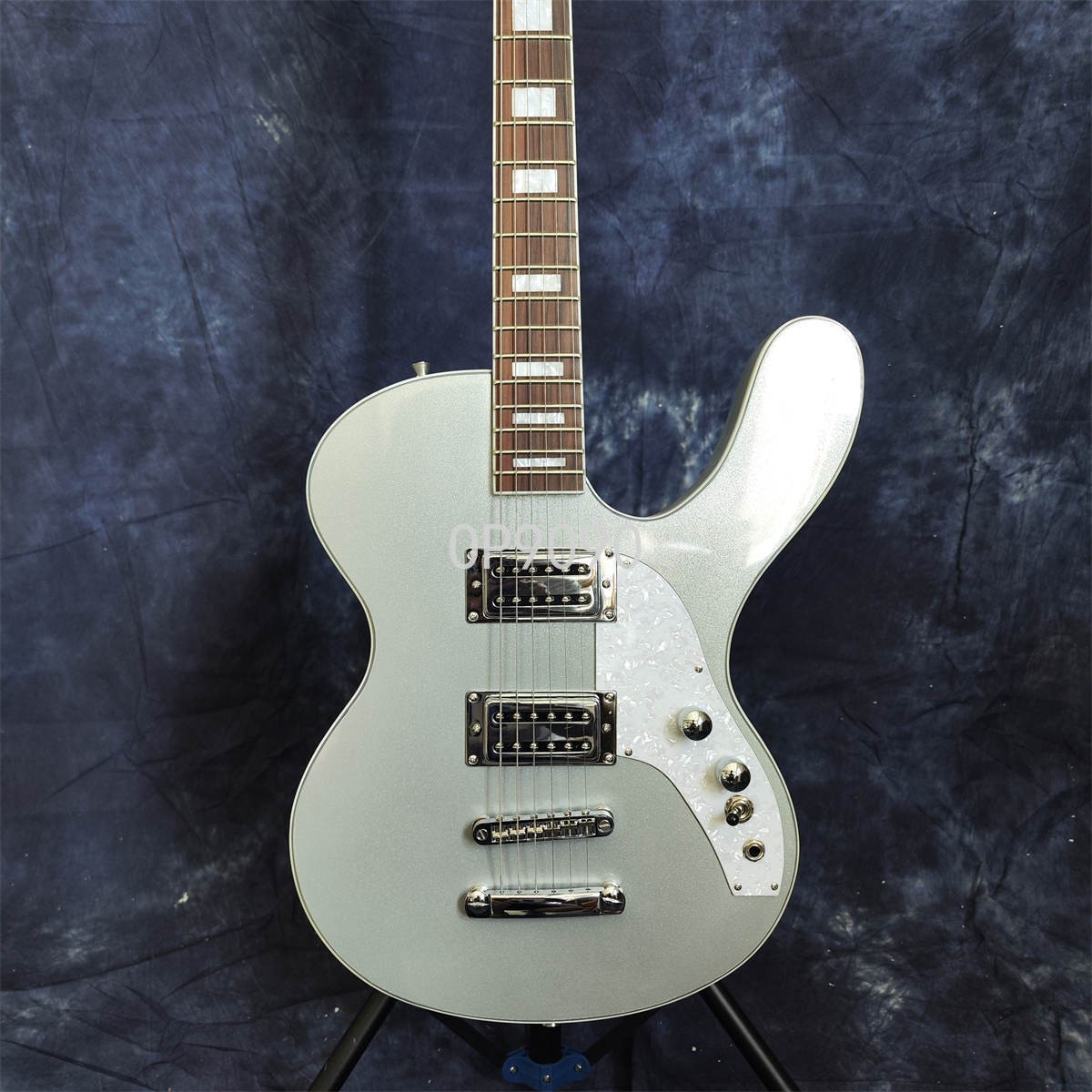 Metallic Silver Color Electric Guitar Solid Body 6String Maple Neck unique shape
