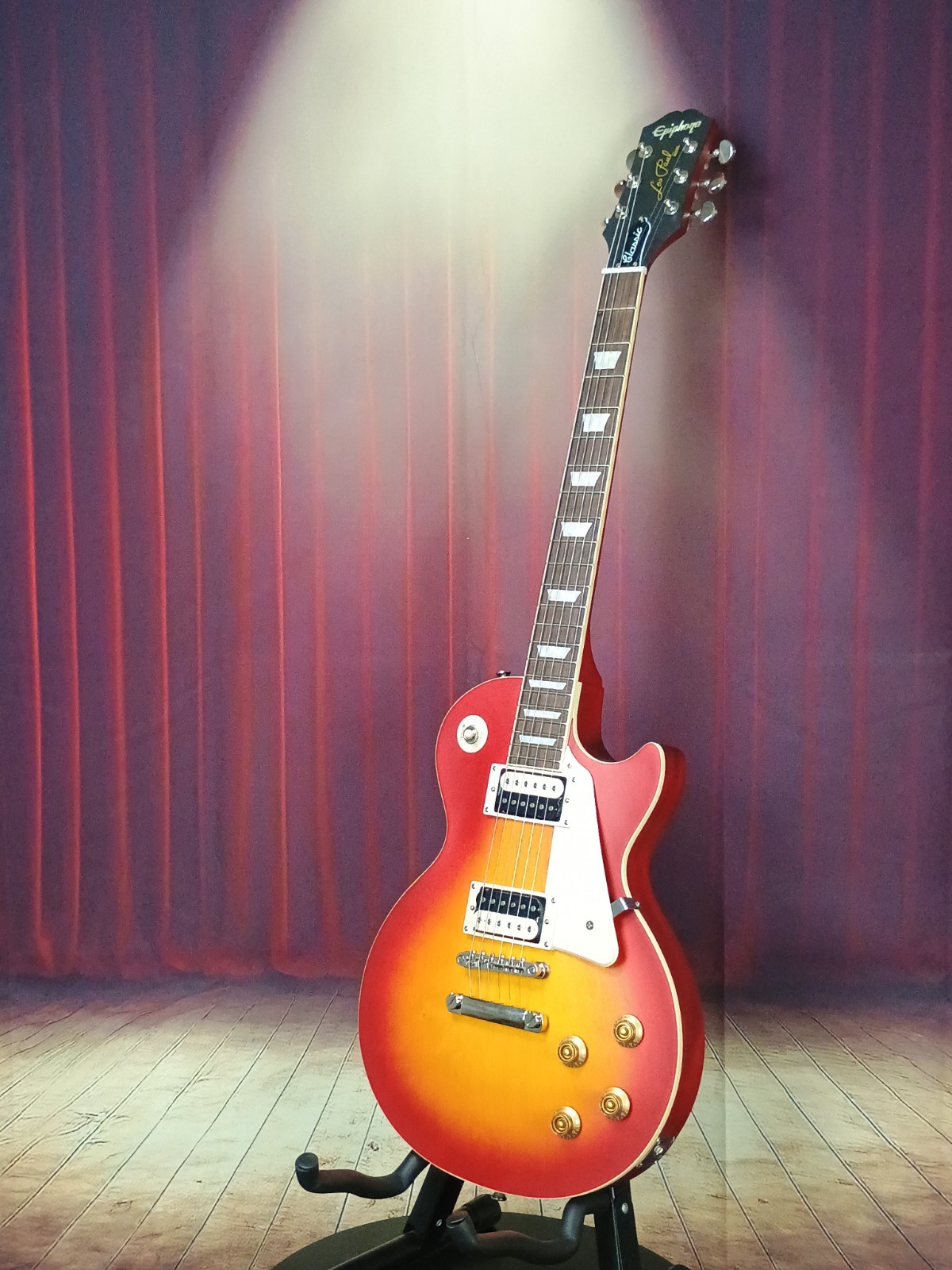 epiphone les paul Classic Cherry Sun burst Worn Looking With New Black Hard…