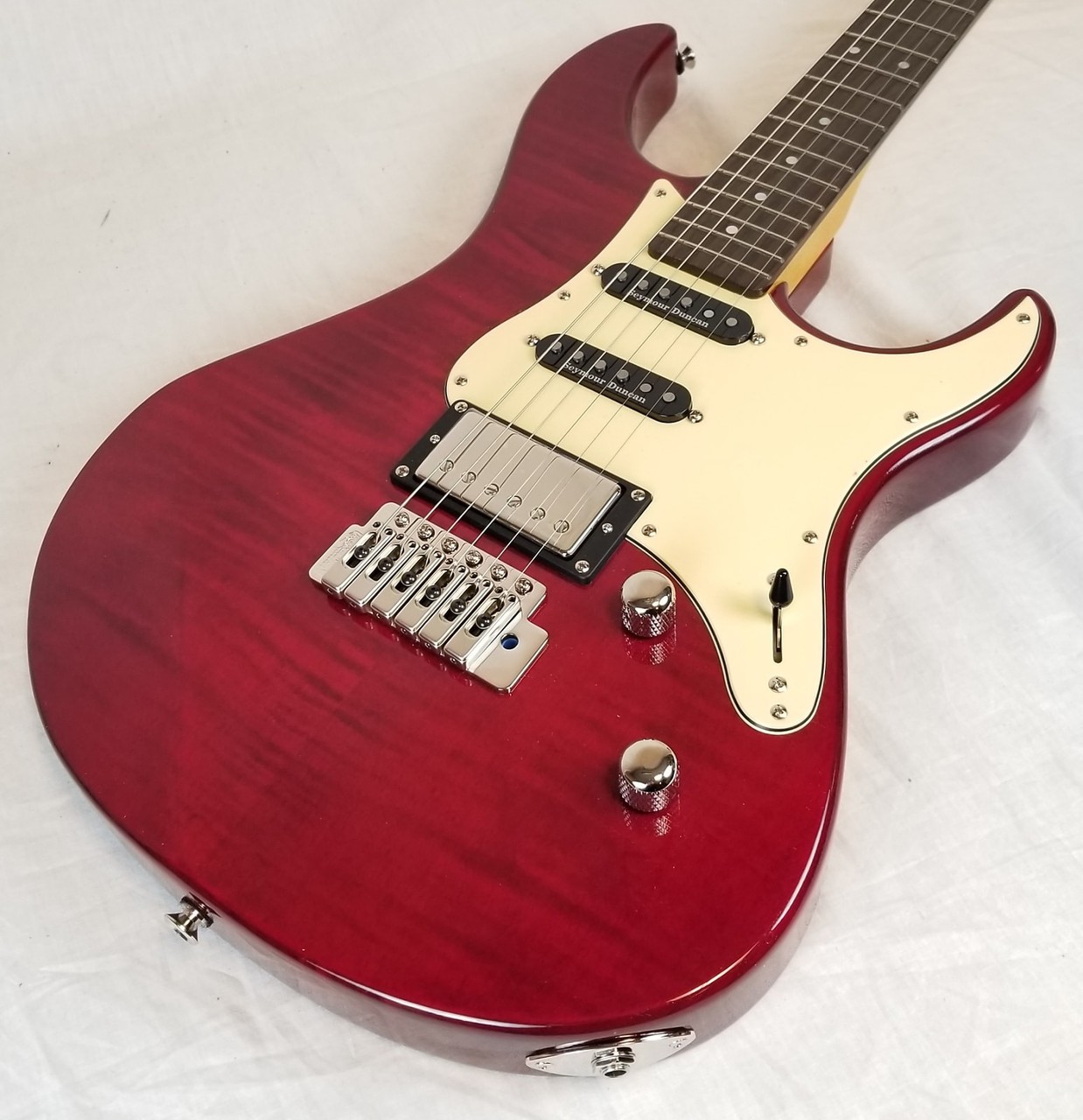 Yamaha Pacifica PAC612VIIFMX Double Cutaway Flame Maple Top H/S/S Electric Guita