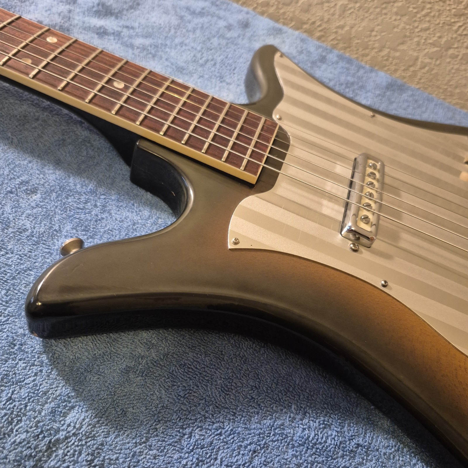 Vintage Teisco Decca Electric Guitar Mid 60’s Made In Japan Tulip Model DMI 201