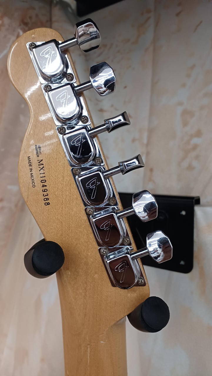 Fender Mexico Classic Series ’72 Telecaster-type Electric Guitar