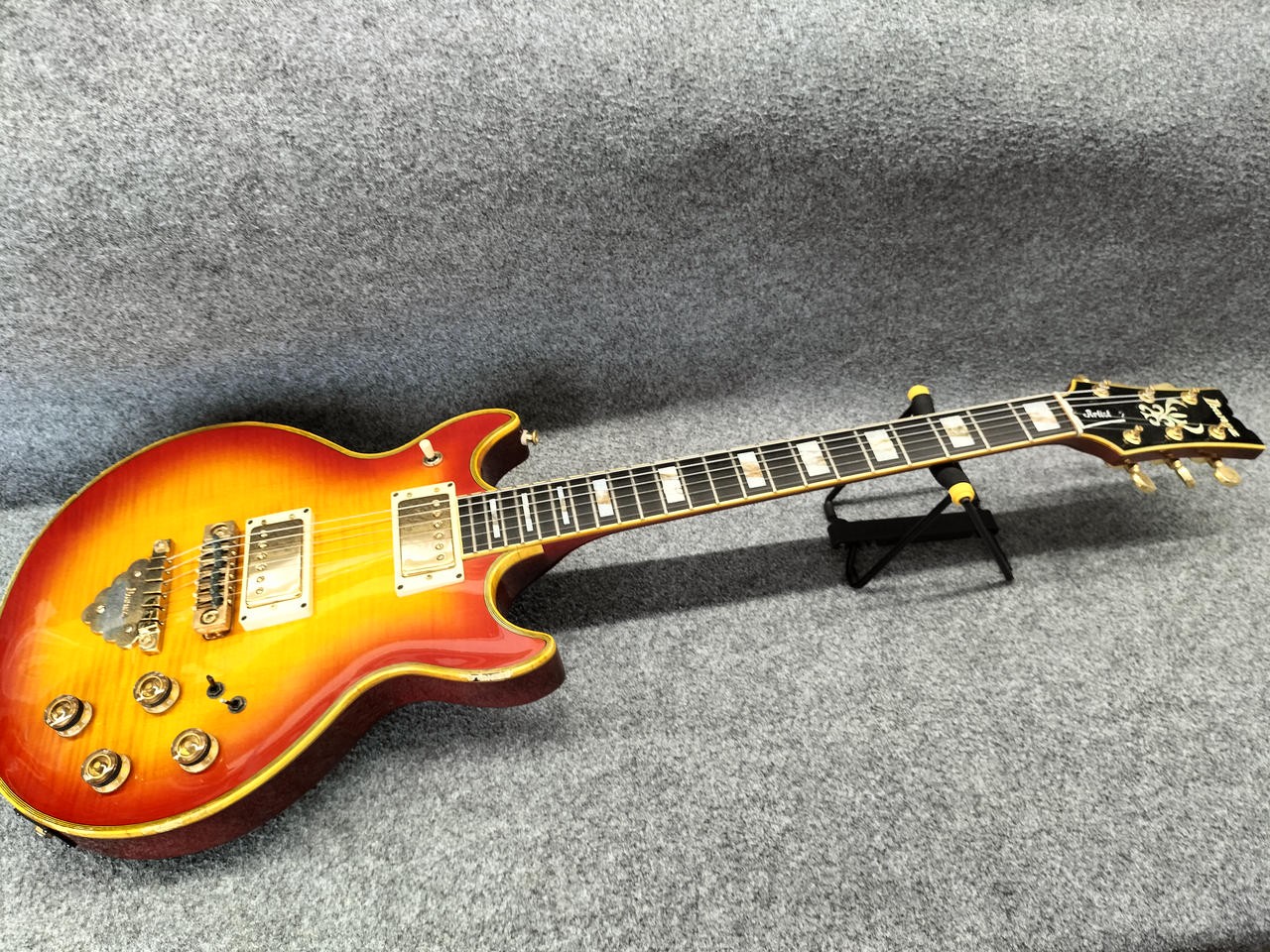 IBANEZ AR300 Used Electric Gutiar