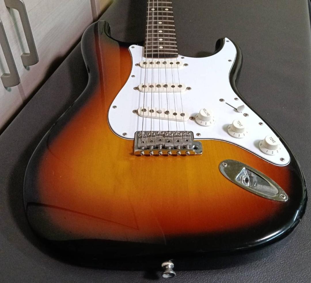 Electric Guitar Fujigen FGN J.Classic JST6R 1960 Sunburst Made in Japan