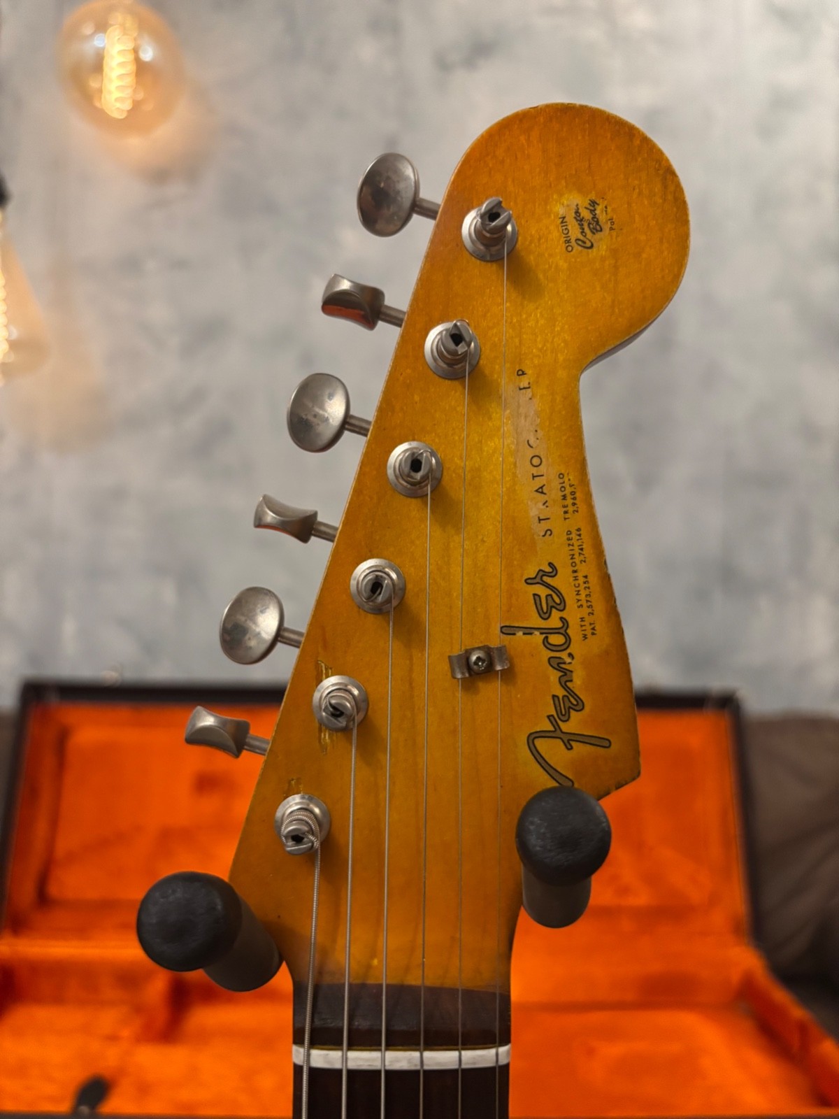 Fender Stratocaster GLAS Custom 1963 Vintage White Heavy Relic Hardtail Feather