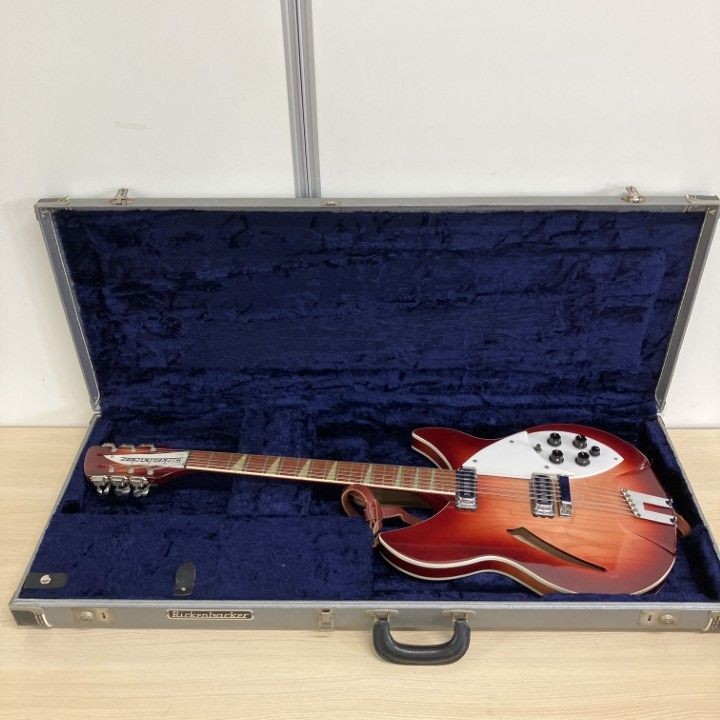 Rickenbacker 360/12 V64 1997 with Hard Case and Strong Strings