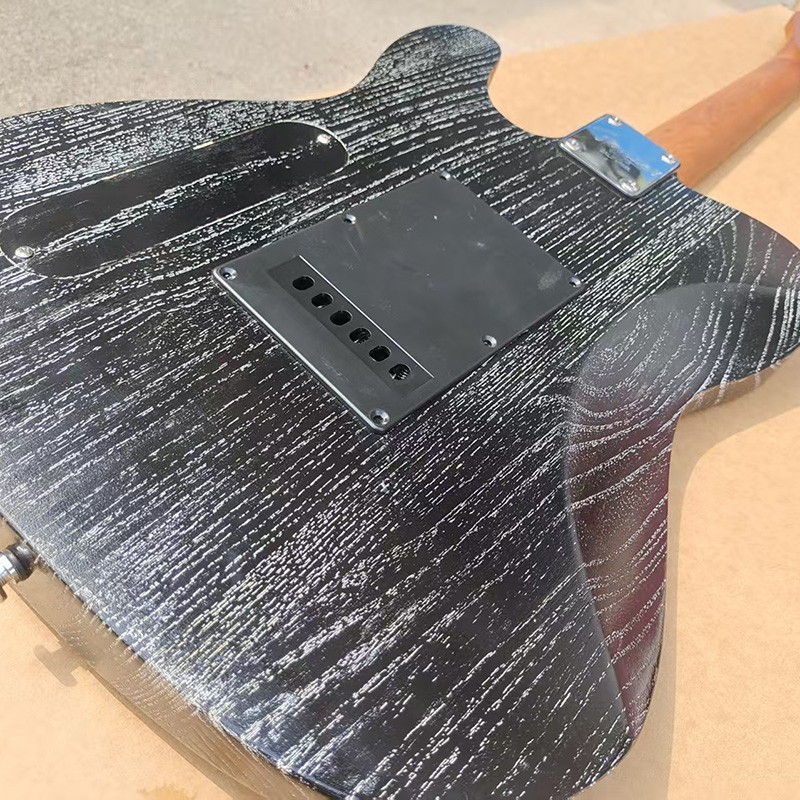 Matte electric guitar, maple fingerboard, white wax wood body, fast shipping