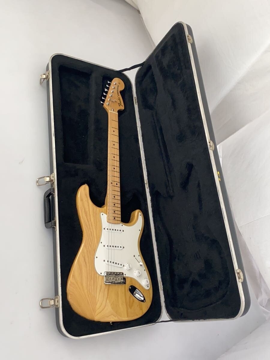 Fender Mexico Classic 70S Stratocaster/2004/Paint Film Cracked/Hard Case Include