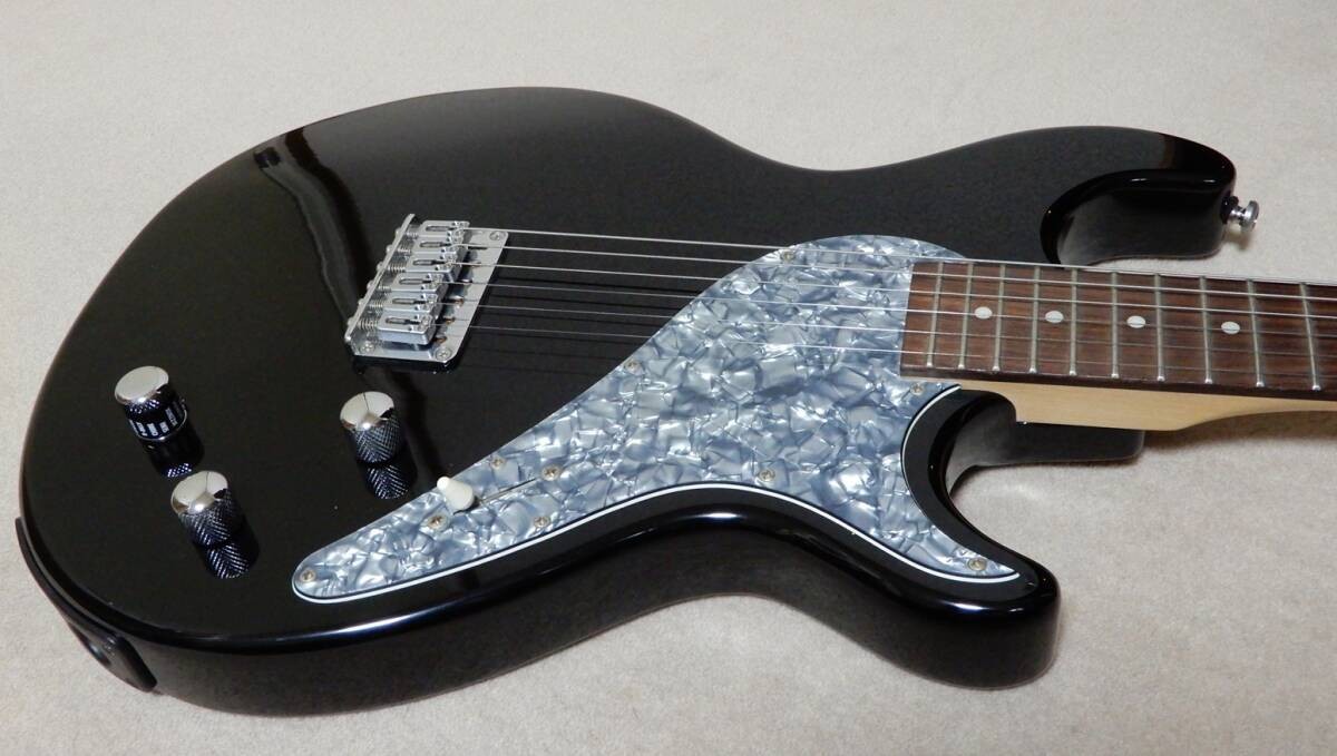 Electric Guitar Line 6 Variax 500 Modeling Black with Soft Case